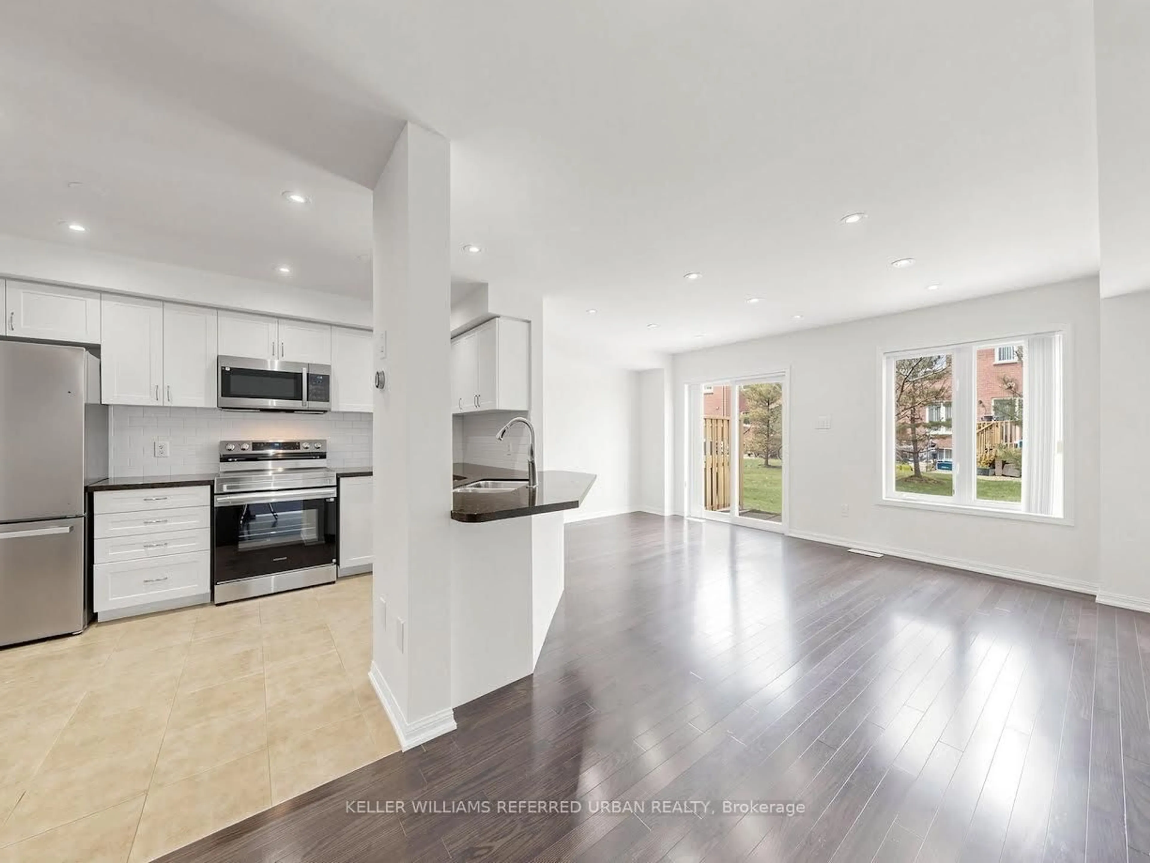 Open concept kitchen, unknown for 50 Edwin Pearson St, Aurora Ontario L4G 0S2