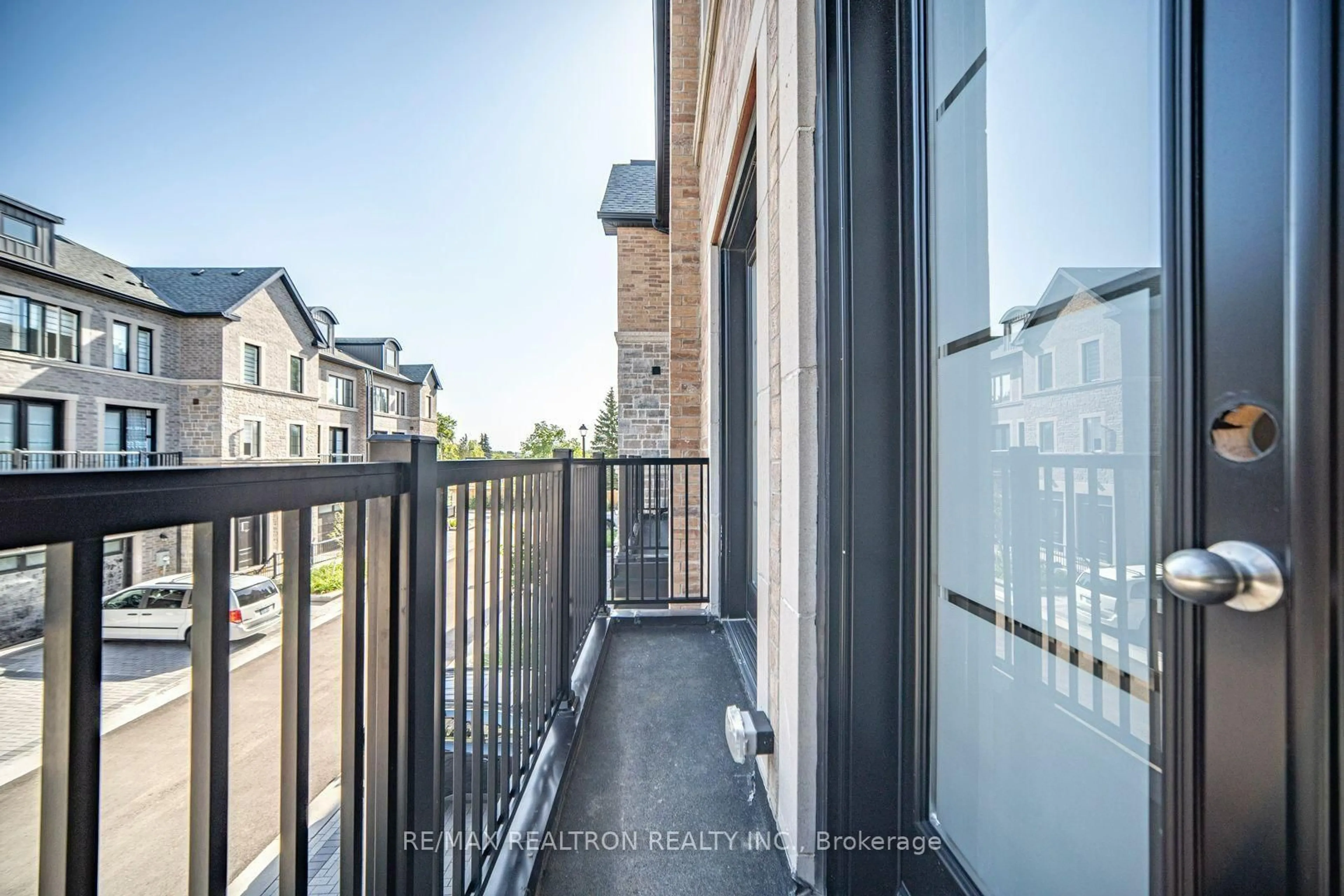 Balcony in the apartment, city buildings view from balcony for 260 Eagle St #22, Newmarket Ontario L3Y 1K1