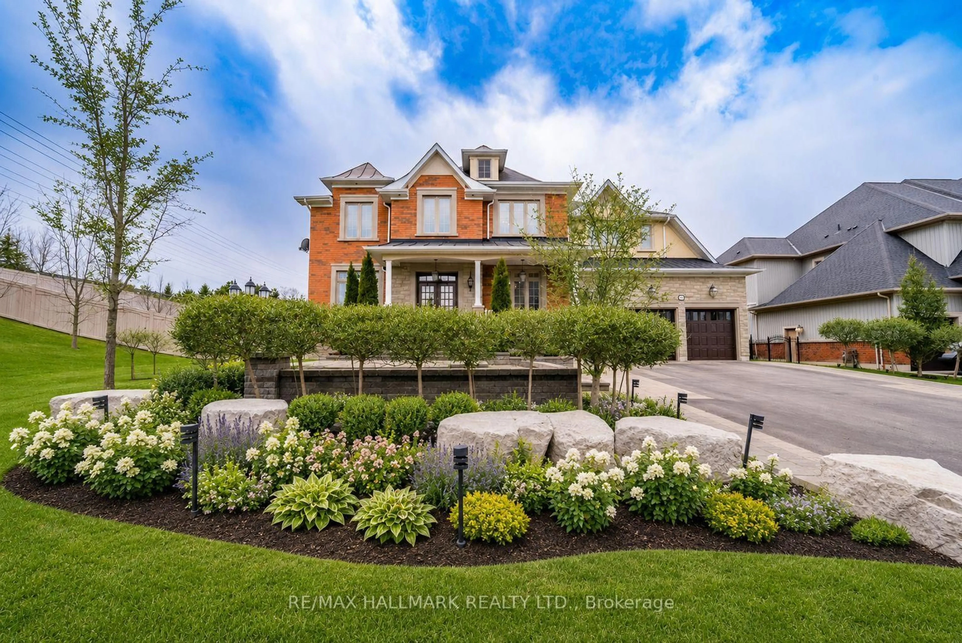 Home with brick exterior material, street for 37 Country Club Cres, Uxbridge Ontario L9P 0B8
