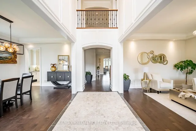 37 Country Club Cres, Uxbridge 5