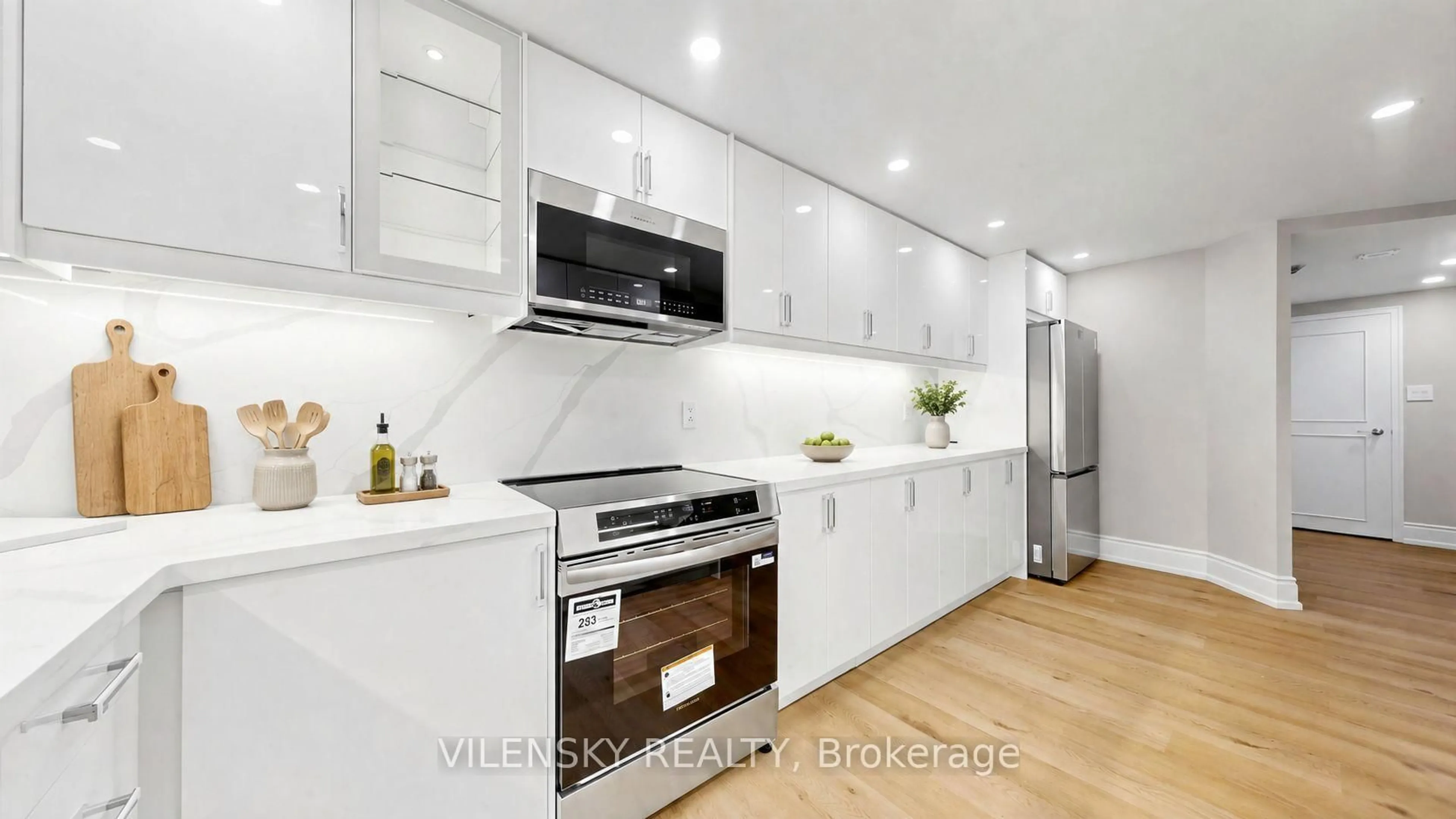 Open concept kitchen, unknown for 5 Weldrick Rd #506, Richmond Hill Ontario L4C 8S9
