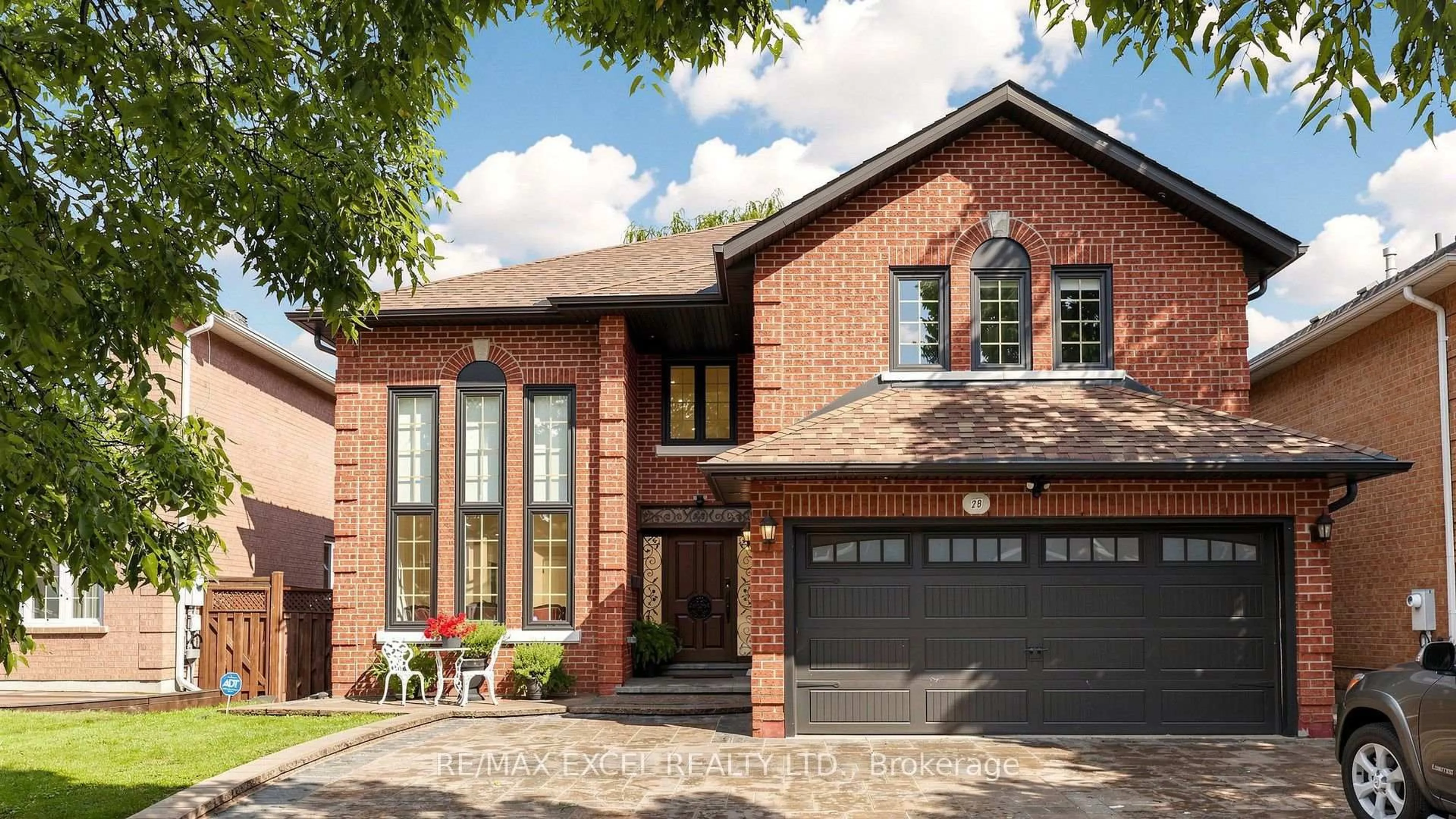 Home with brick exterior material, street for 2B Trinity Cres, Richmond Hill Ontario L4B 2S4