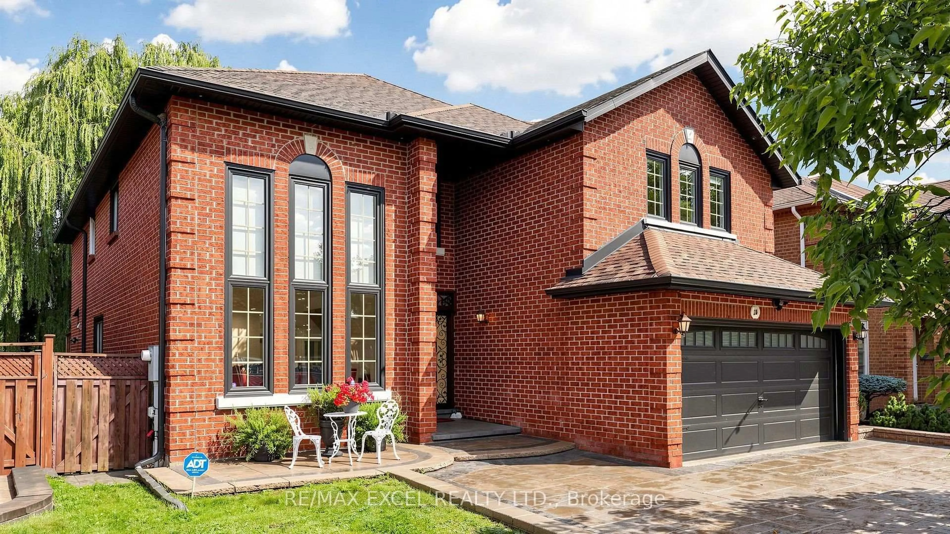 Home with brick exterior material, street for 2B Trinity Cres, Richmond Hill Ontario L4B 2S4