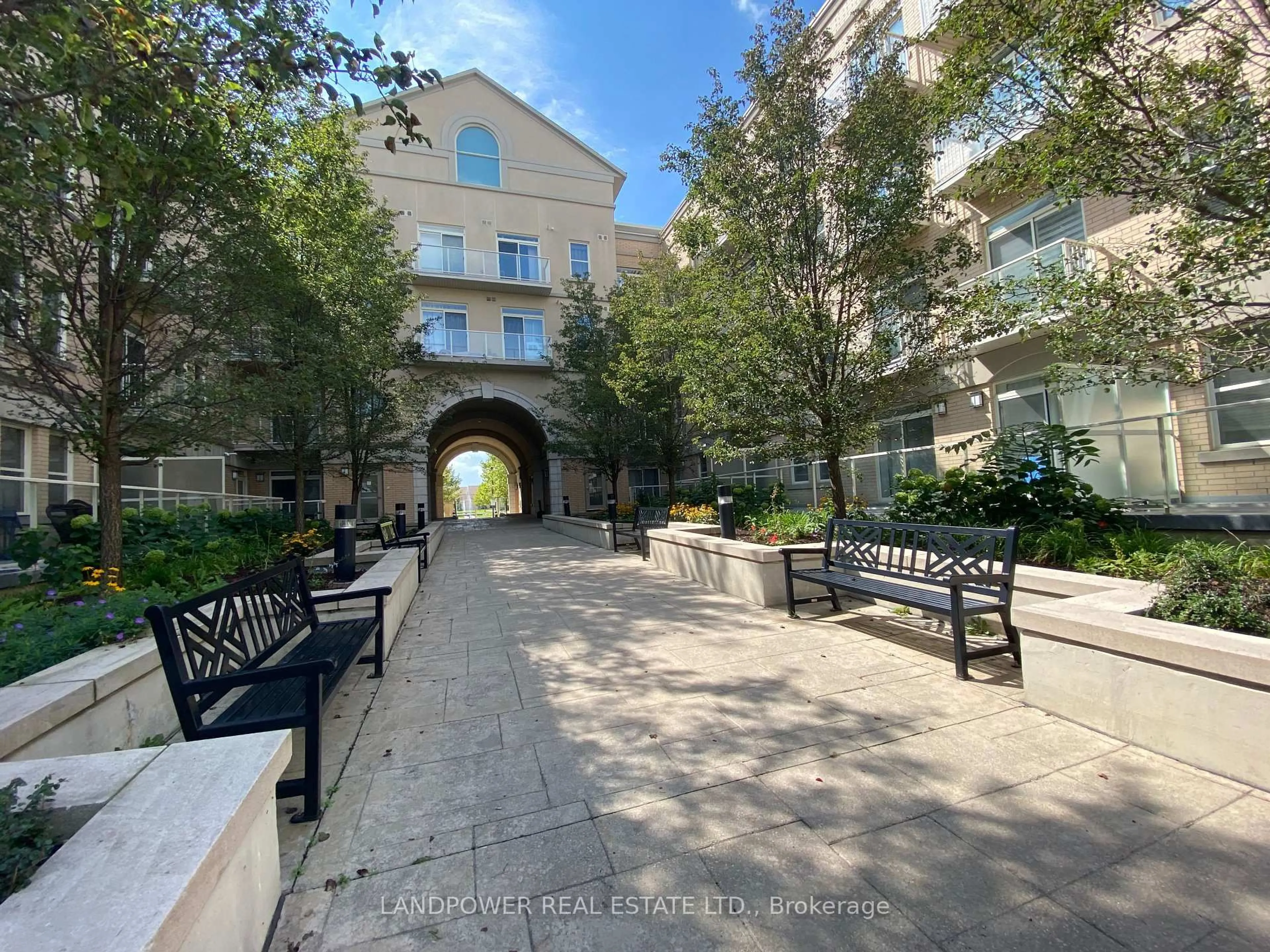 Unknown for 28 Prince Regent St #318, Markham Ontario L6C 0V5