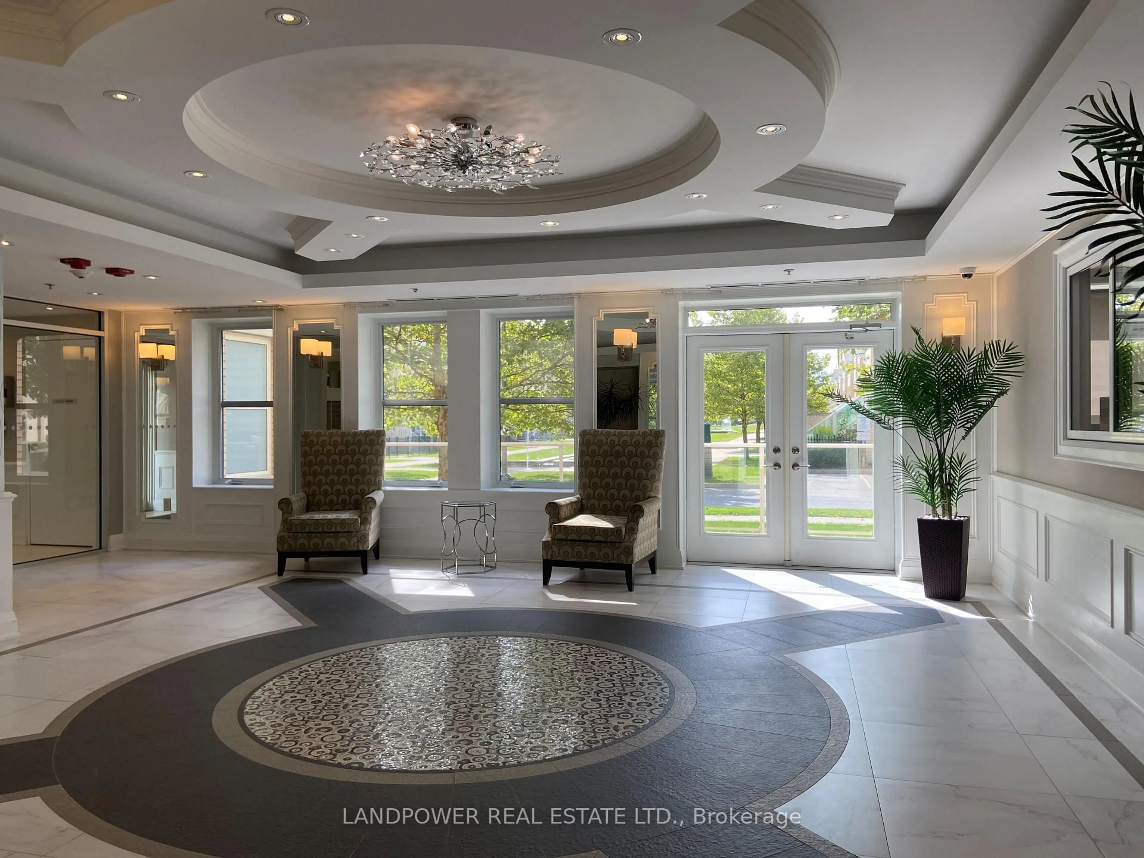 Indoor foyer for 28 Prince Regent St #318, Markham Ontario L6C 0V5
