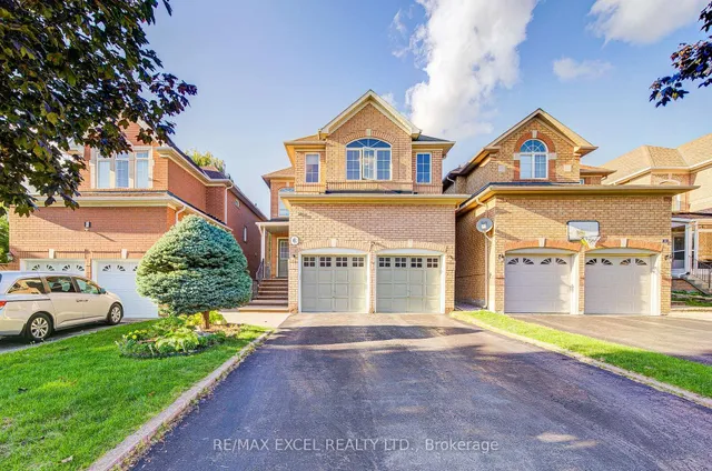 6 Sapphire Dr, Richmond Hill 2