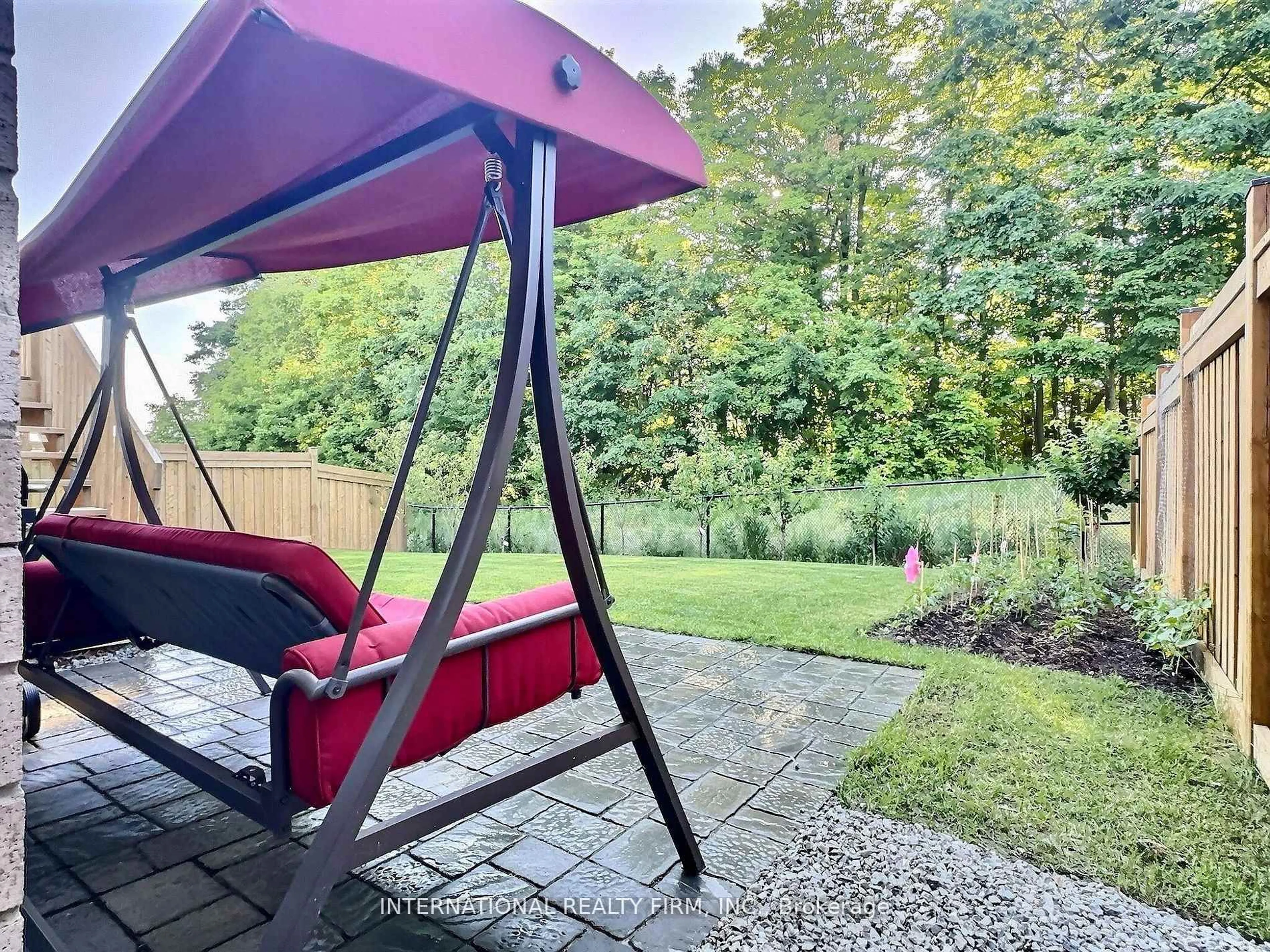 Patio, forest/trees view for 150 Cannes Ave, Vaughan Ontario L4H 5A8