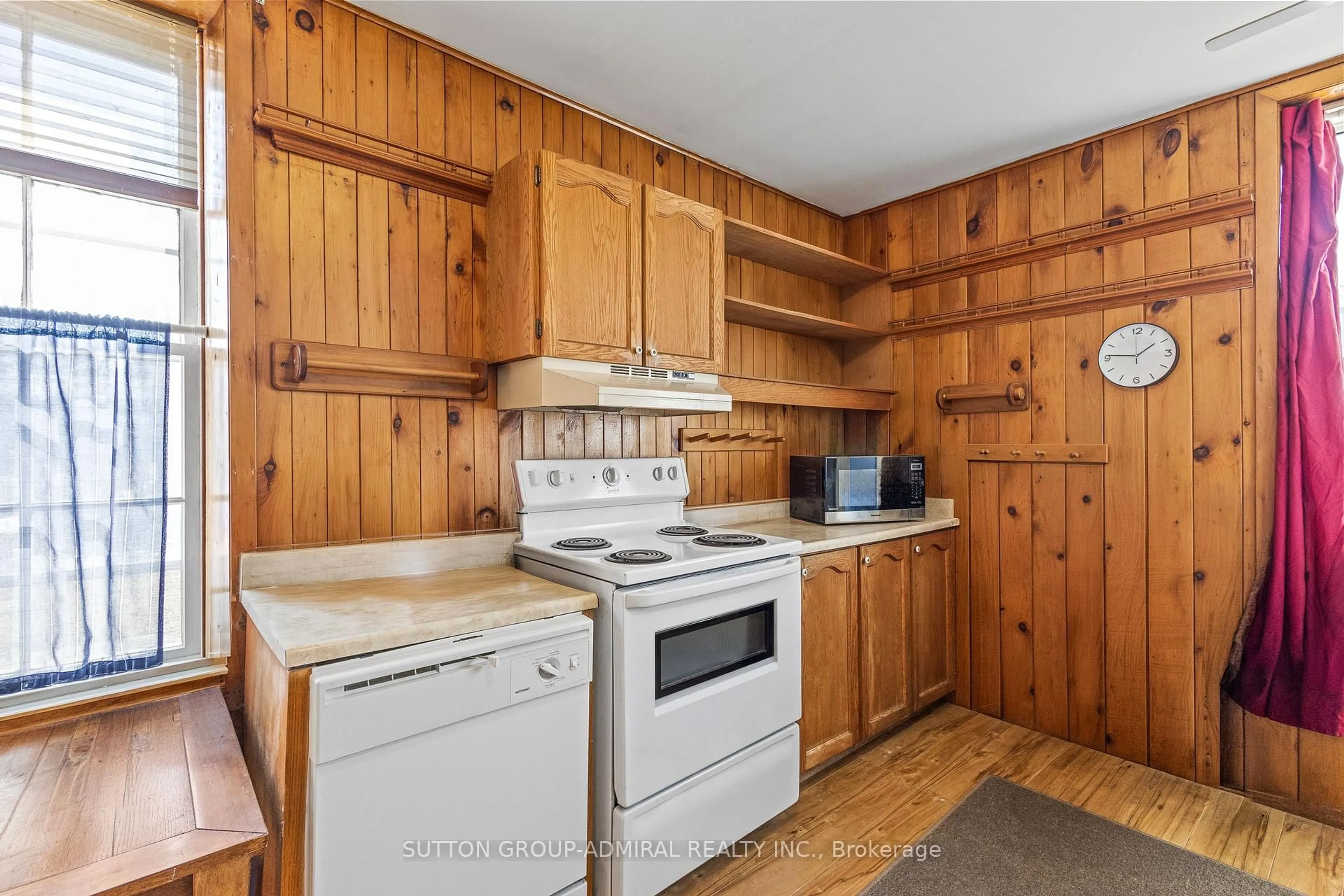 Standard kitchen, unknown for 6745 Main St, Whitchurch-Stouffville Ontario L4A 6B5