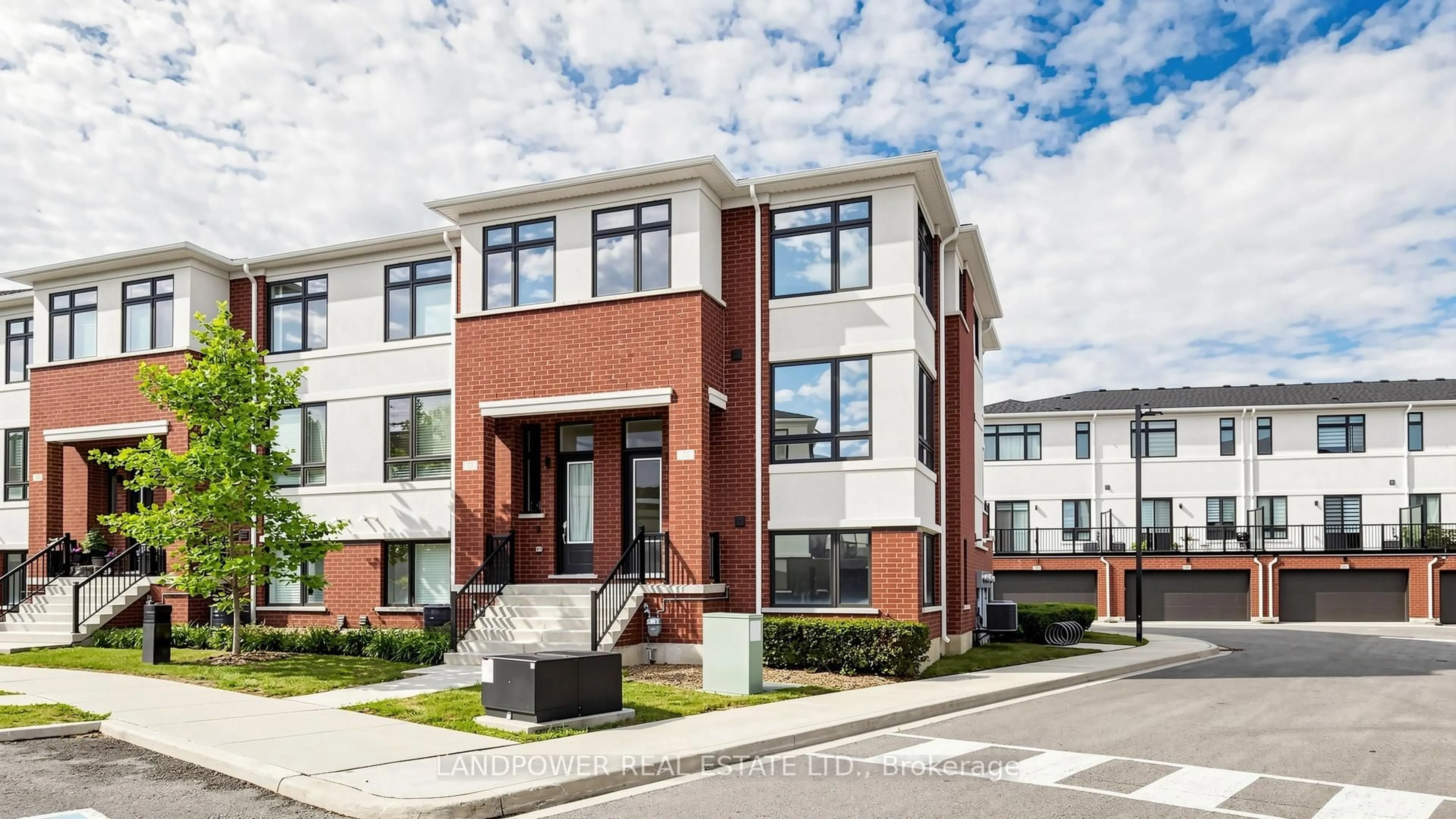 Home with brick exterior material, street for 35 Nine mile Lane, Richmond Hill Ontario L4C 5S6