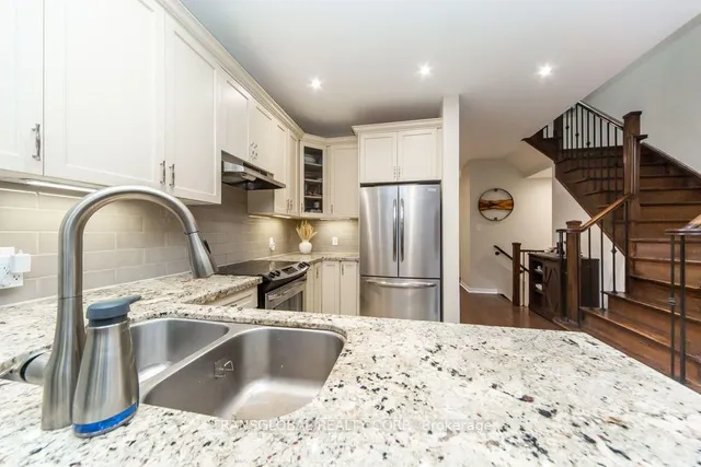 83 Spruce Pine Cres, Vaughan 5