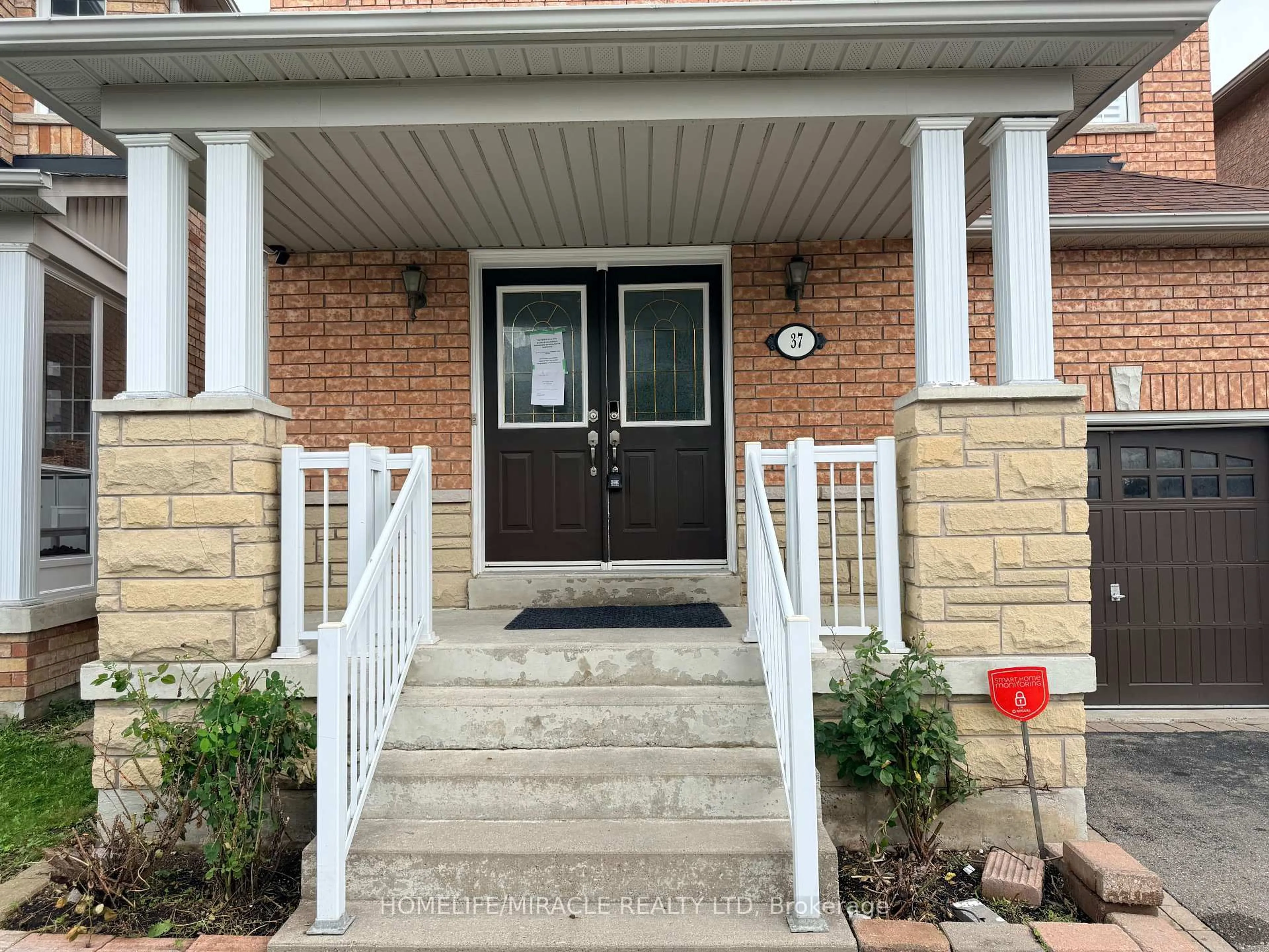 Indoor entryway for 37 Rachett Rd, Markham Ontario L6E 1W5