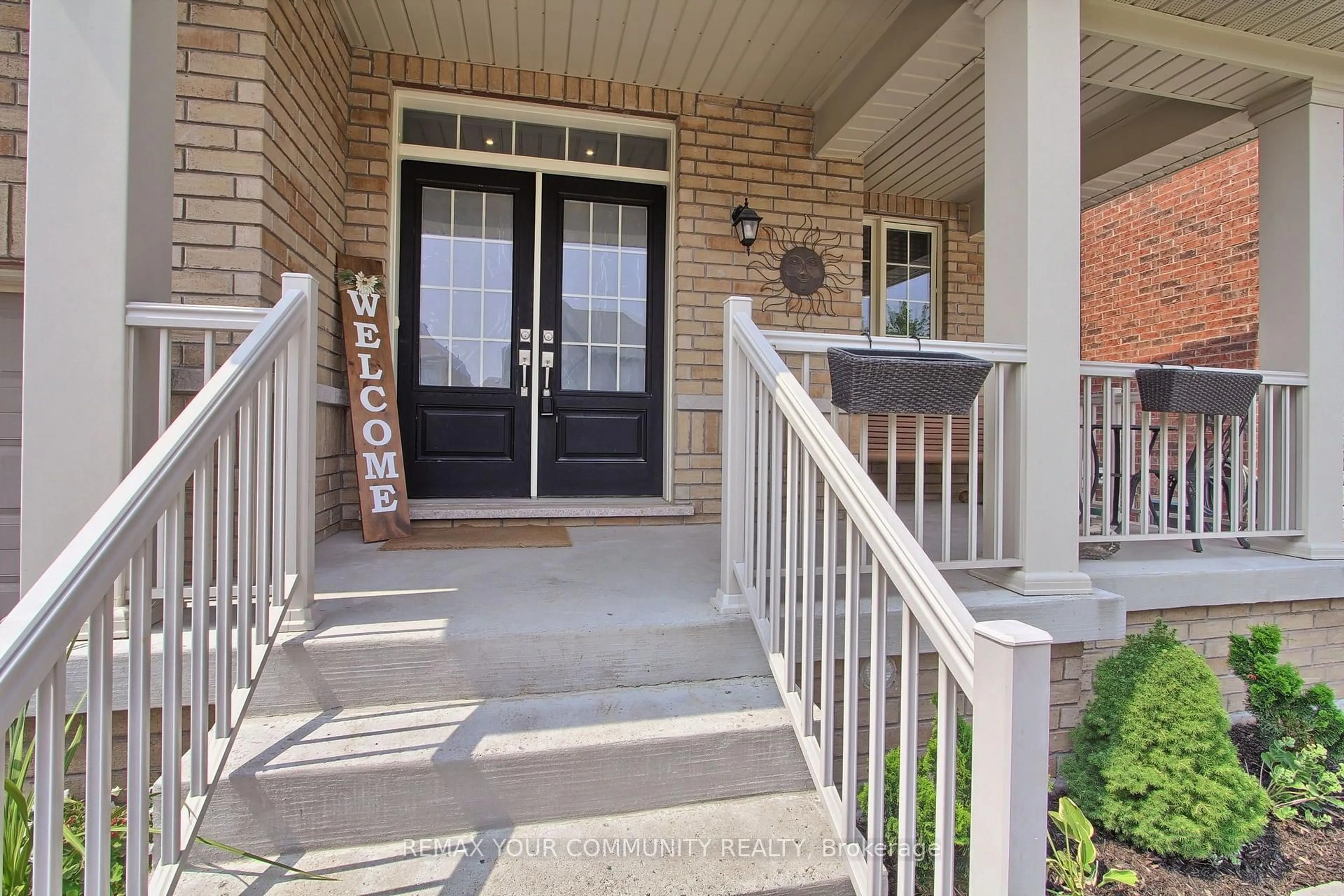 Indoor entryway for 26 Hodgson Rd, Bradford West Gwillimbury Ontario L3Z 0V4