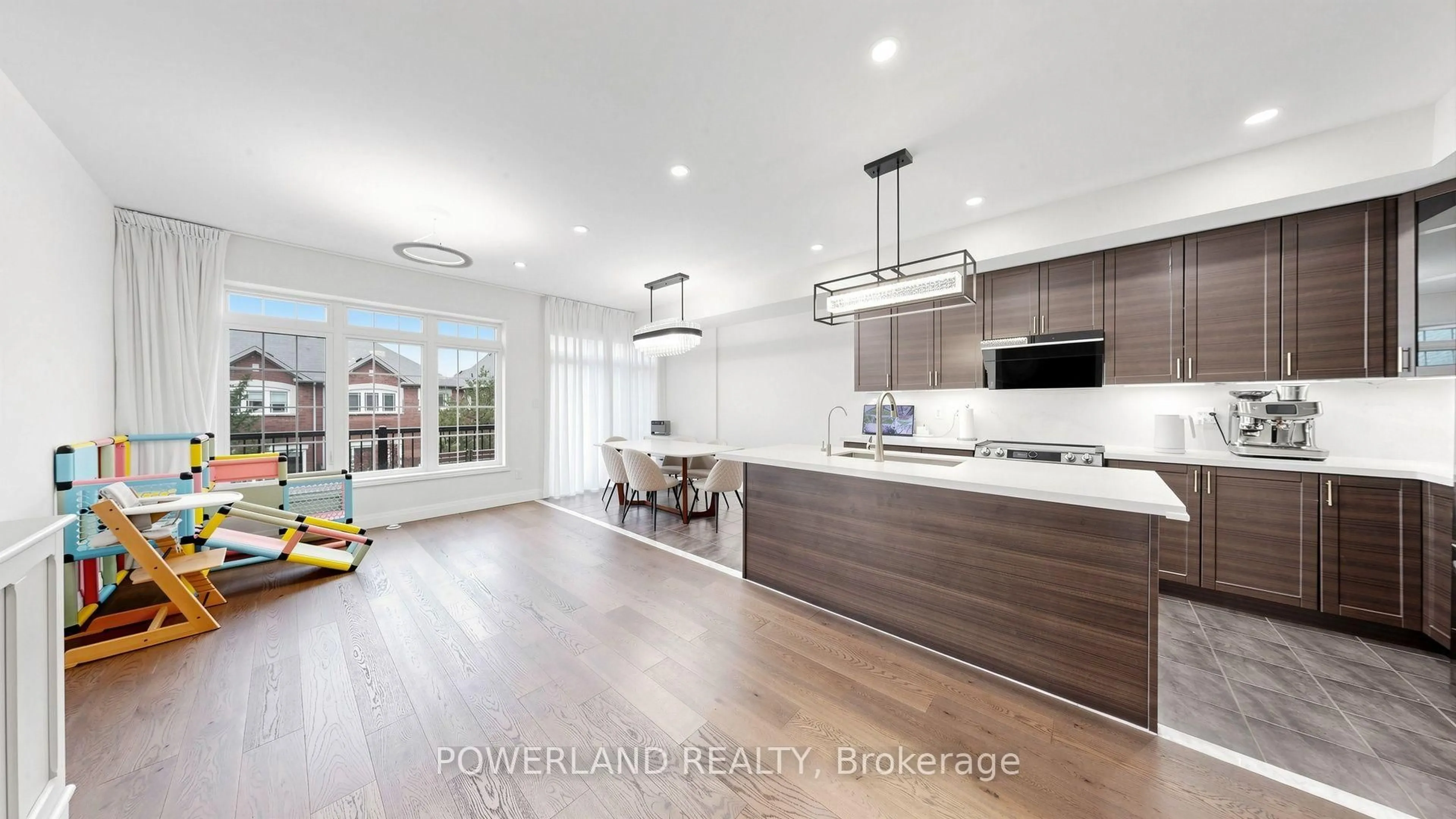 Open concept kitchen, unknown for 259 Dundas Way, Markham Ontario L6E 0S8