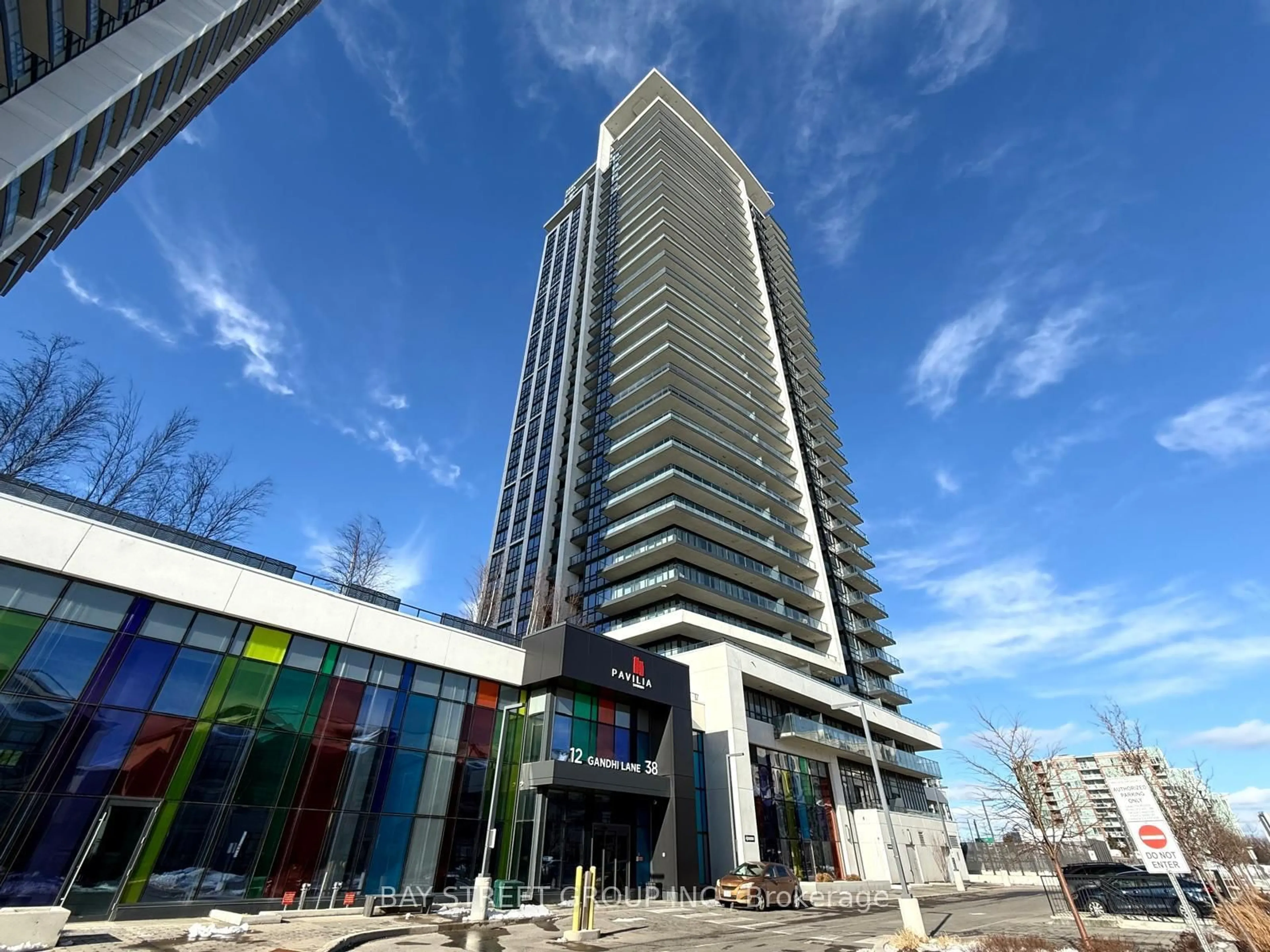 Indoor foyer for 38 Gandhi Lane #3207, Markham Ontario L3T 0G9