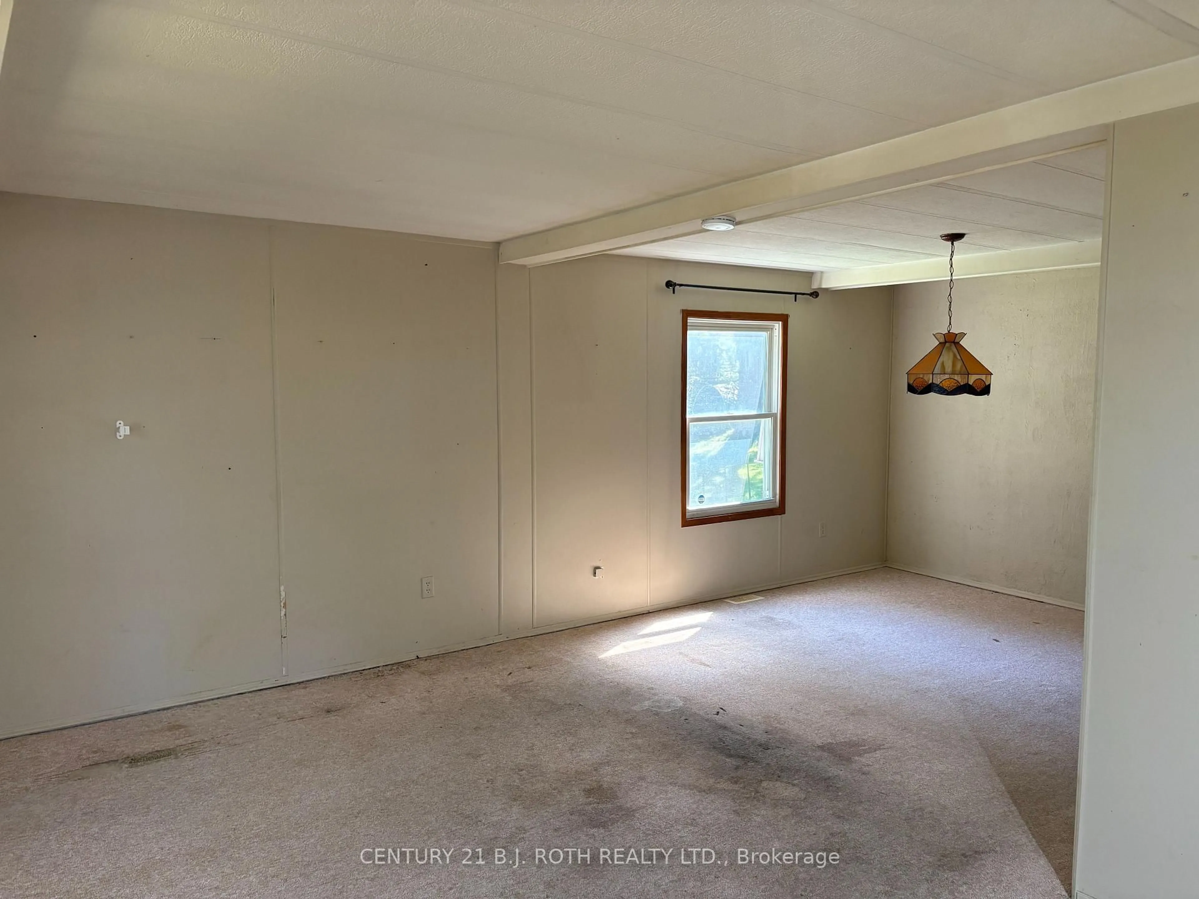 A pic of a room for 9 Cherrywood Lane, Innisfil Ontario L9S 1N3