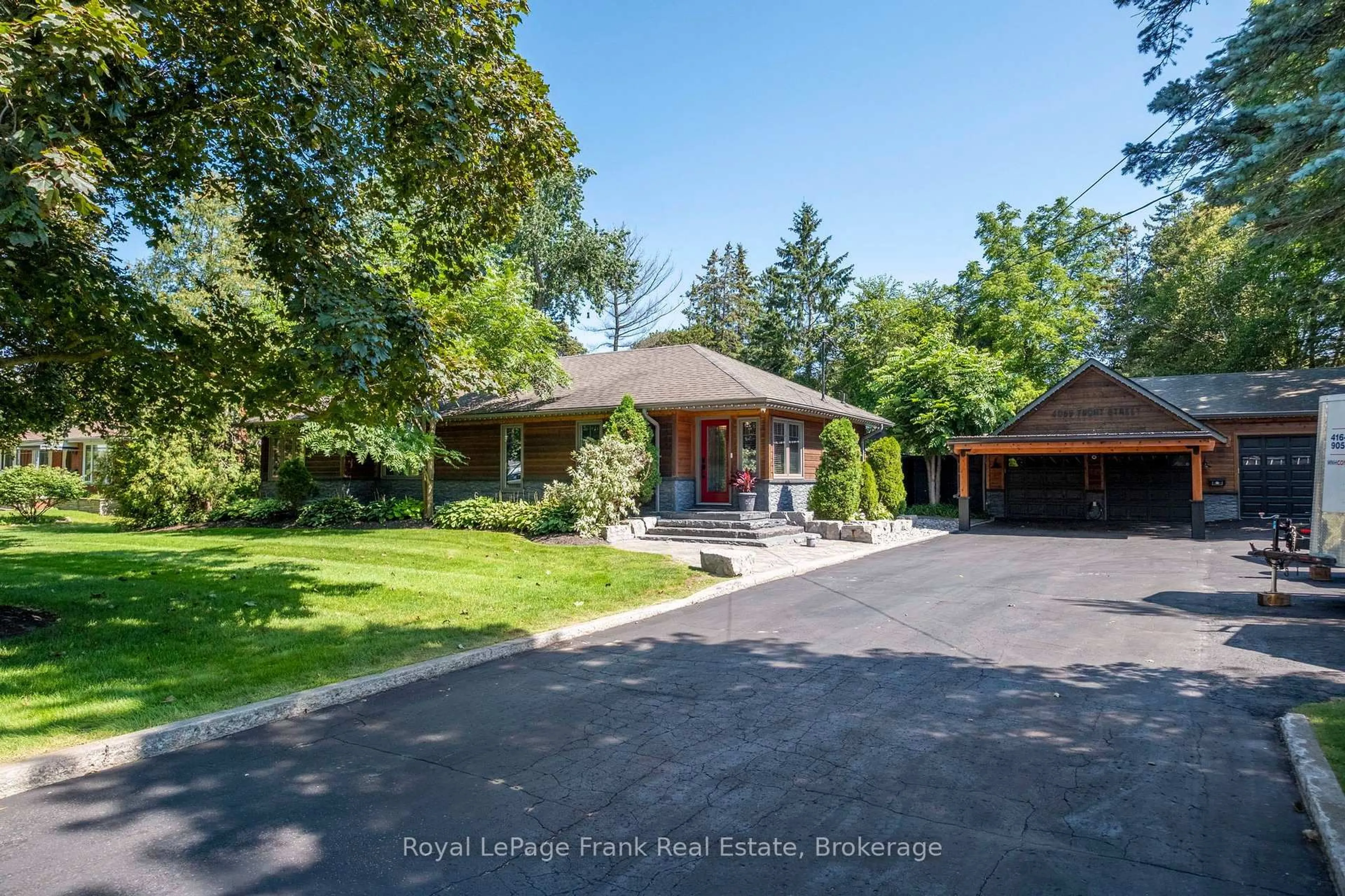 A pic from outside/outdoor area/front of a property/back of a property/a pic from drone, water/lake/river/ocean view for 4069 Front St, Uxbridge Ontario L0C 1A0