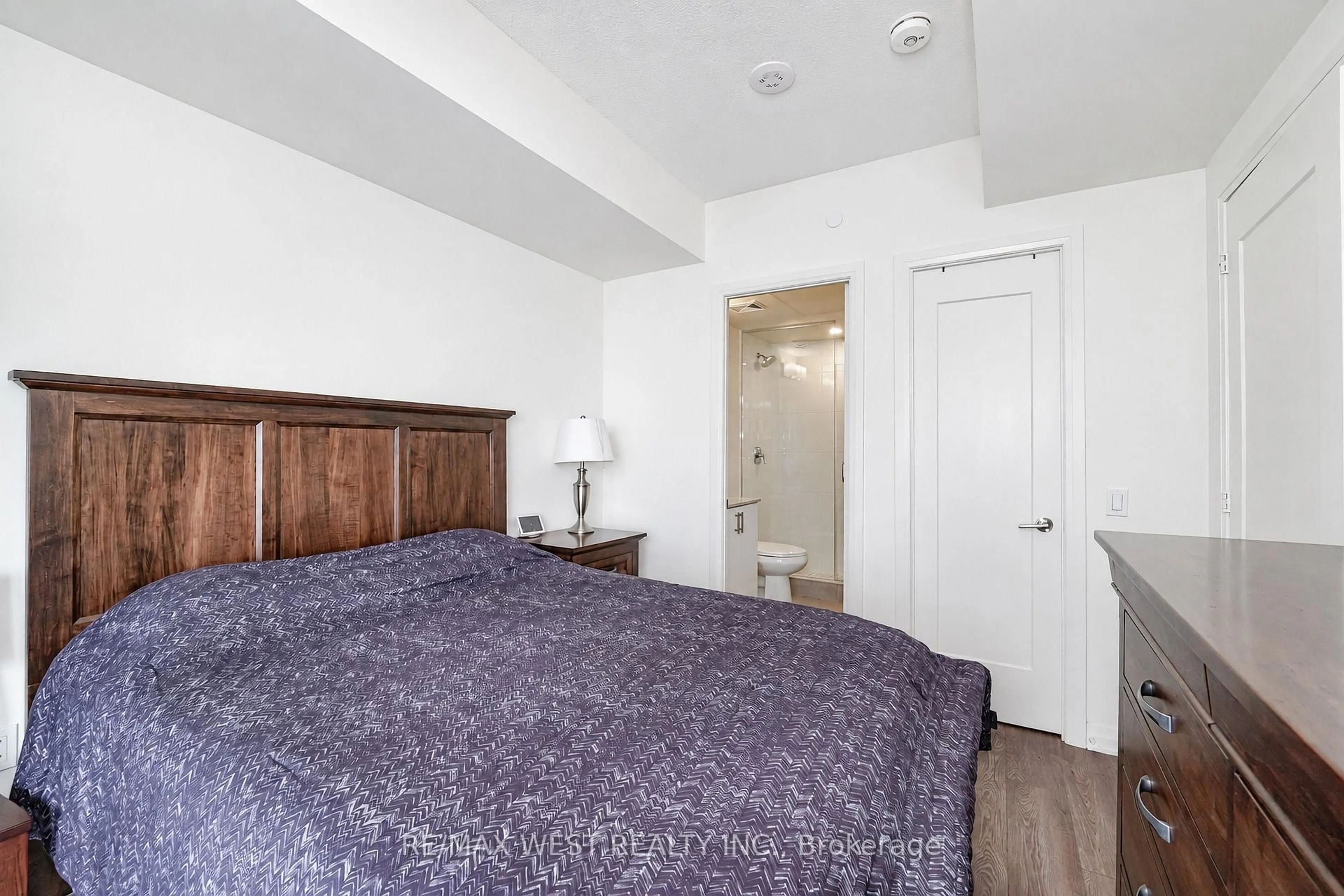 Bedroom with bed, unknown for 8960 Jane St #1502, Vaughan Ontario L4K 0N9