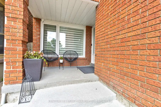 109 Woodcroft Lane, Vaughan 3