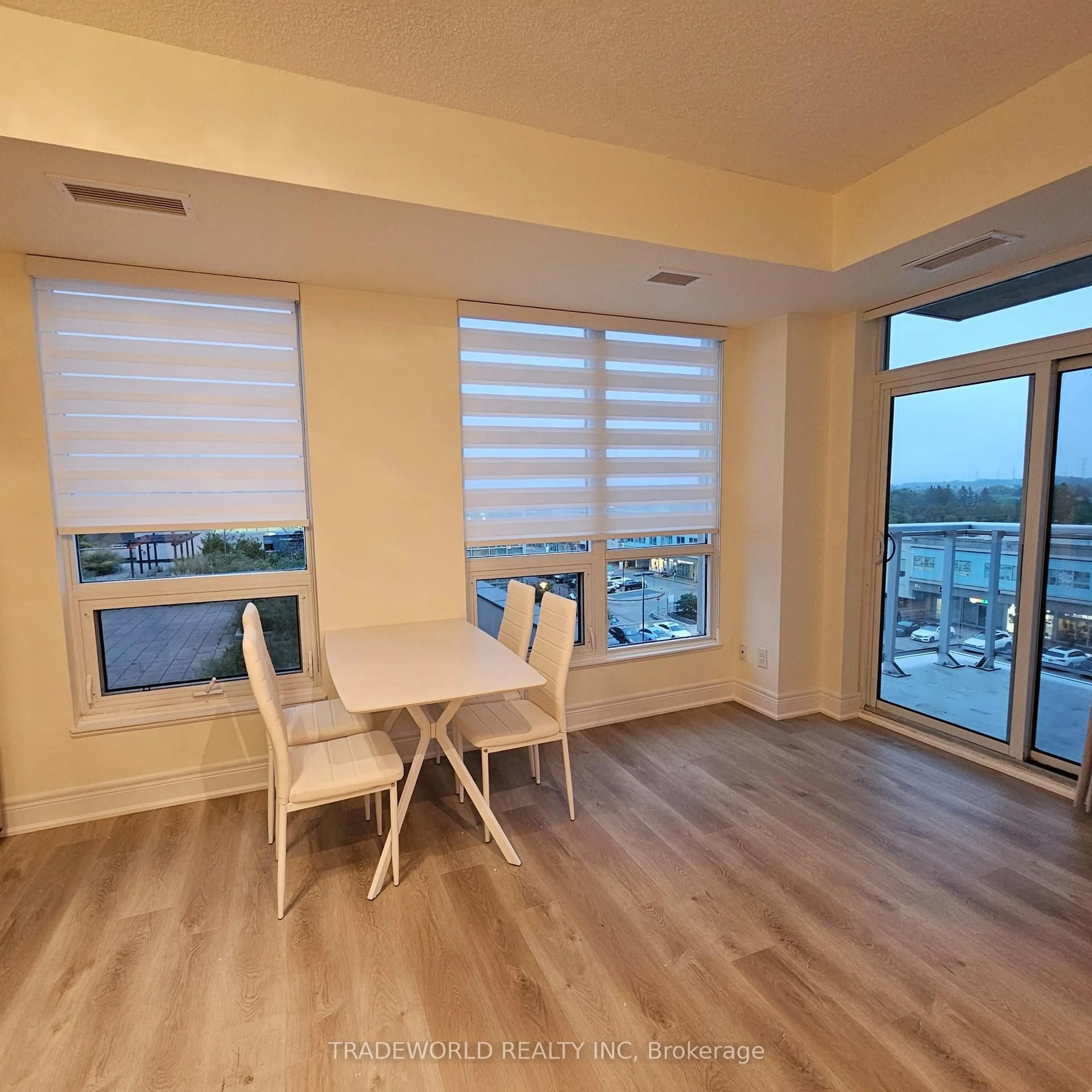 A pic of a room for 8323 Kennedy Rd #626, Markham Ontario L3R 5W7