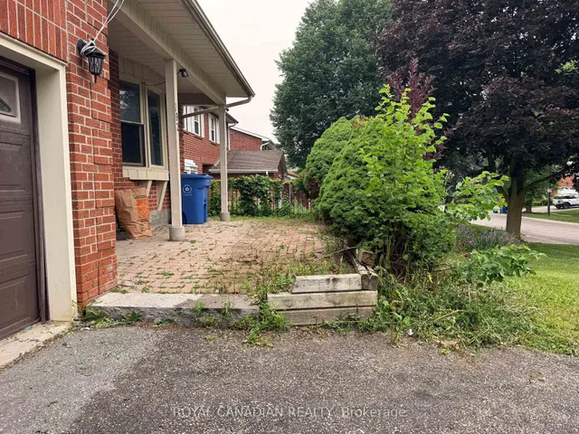 192 Harrison Dr, Newmarket 3