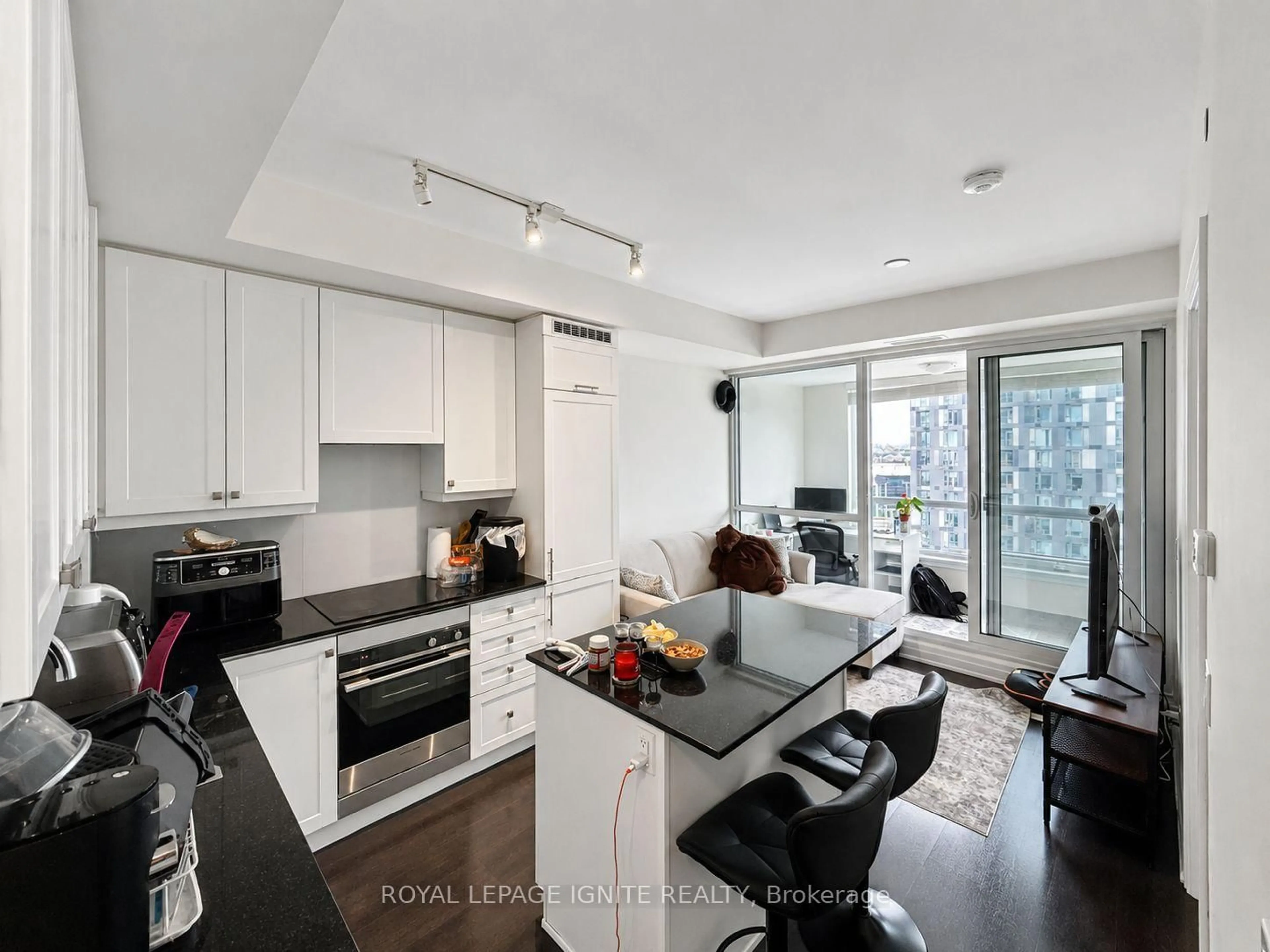 Open concept kitchen, unknown for 9085 Jane St #1401, Vaughan Ontario L4K 0L8