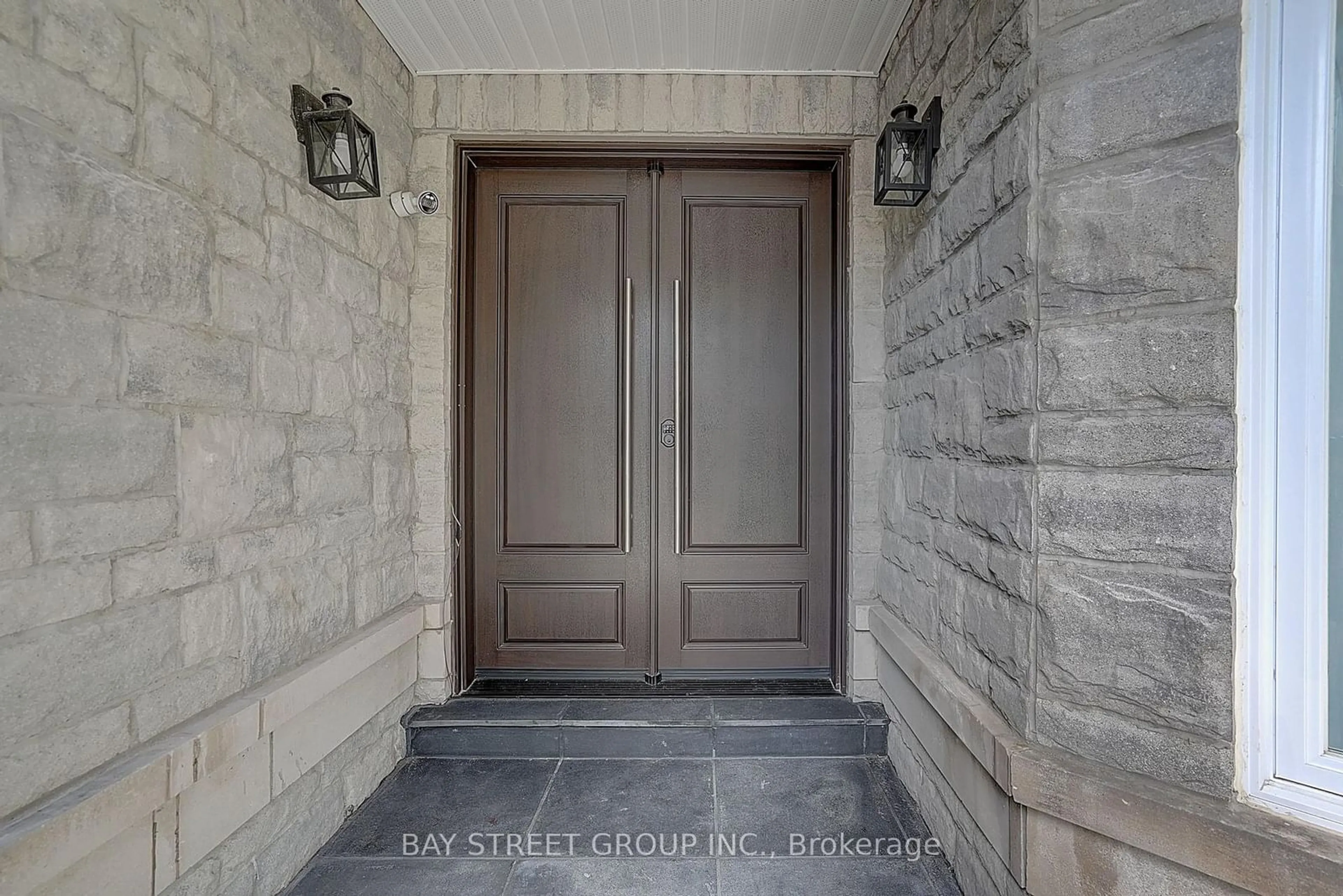 Indoor entryway for 218 Boake Tr, Richmond Hill Ontario L4B 3Z6