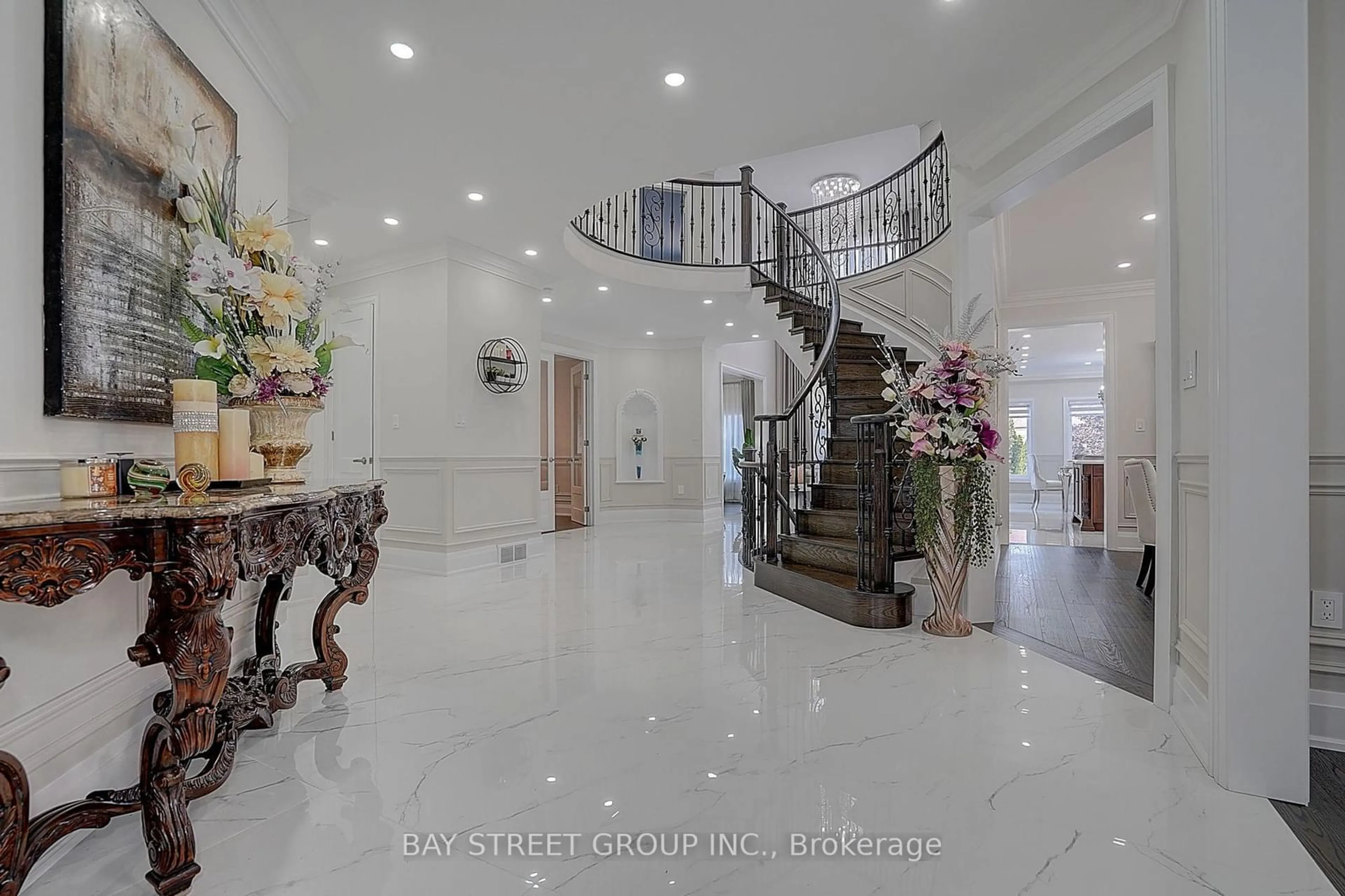 Indoor foyer for 218 Boake Tr, Richmond Hill Ontario L4B 3Z6