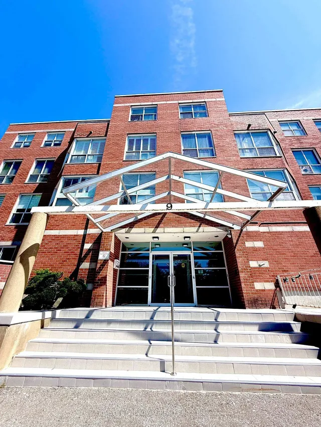 9 Chalmers Rd #203, Richmond Hill 2