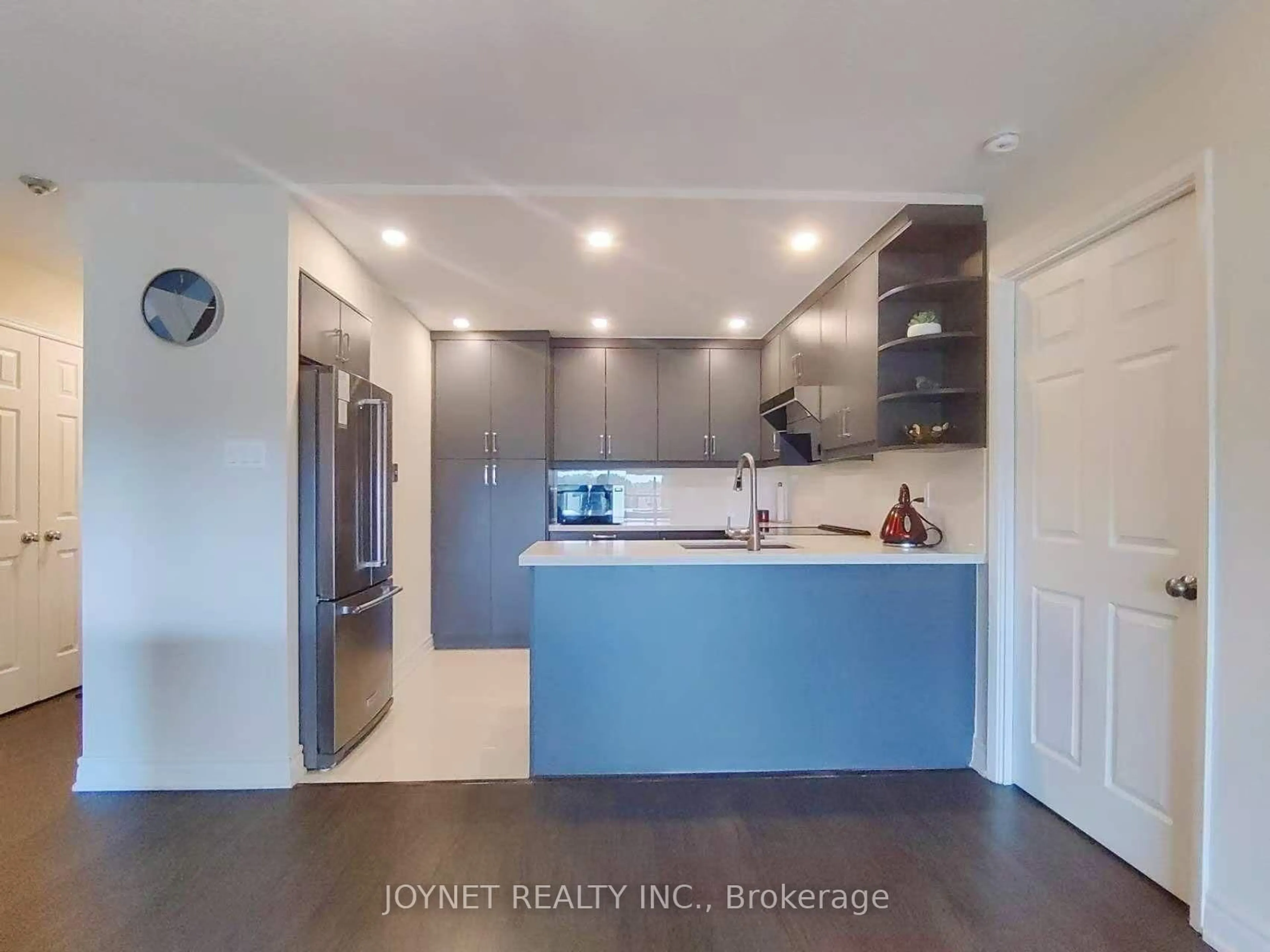 Open concept kitchen, unknown for 309 Major Mackenzie Dr #721, Richmond Hill Ontario L4C 9V5