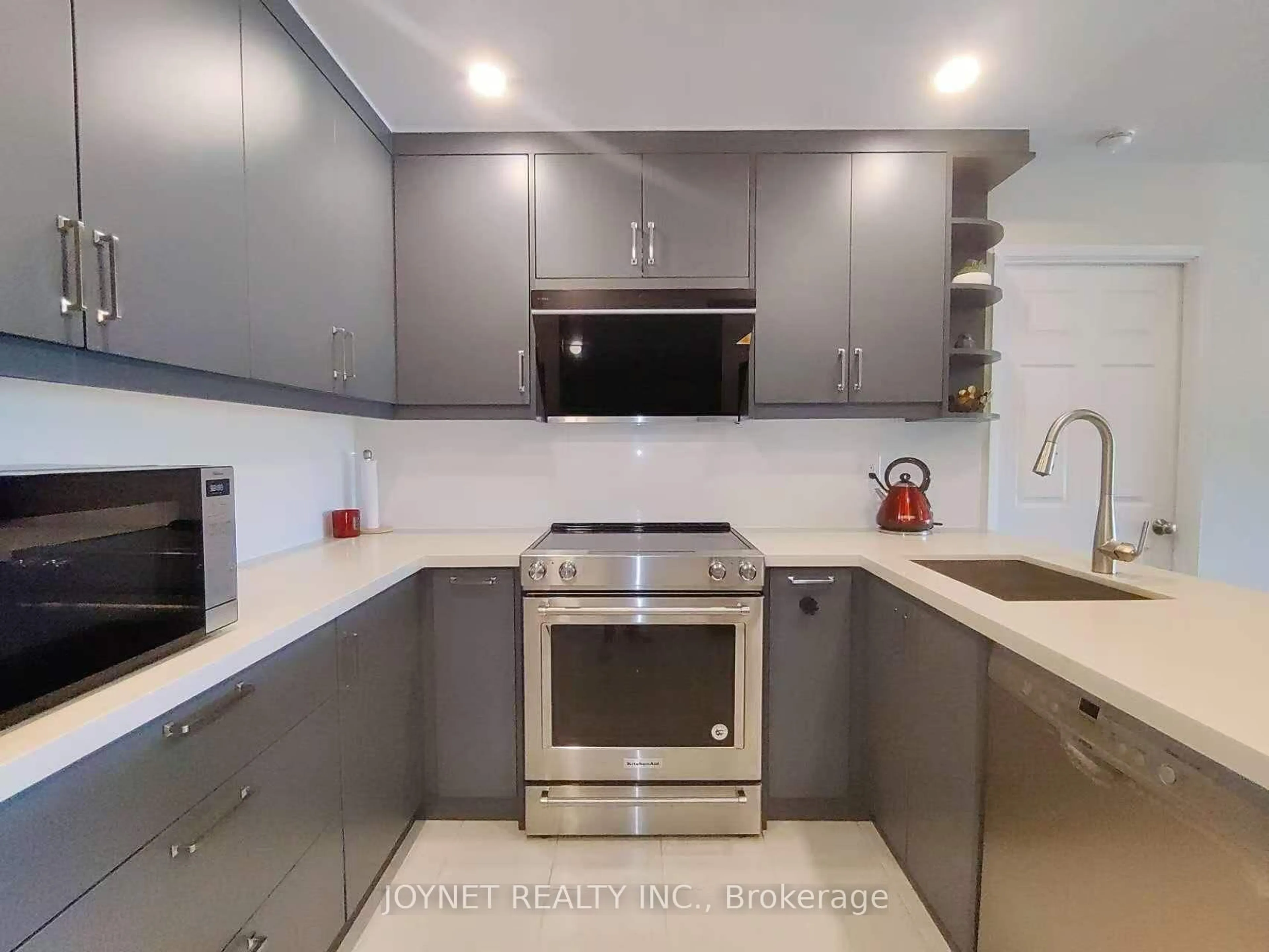 Unknown for 309 Major Mackenzie Dr #721, Richmond Hill Ontario L4C 9V5