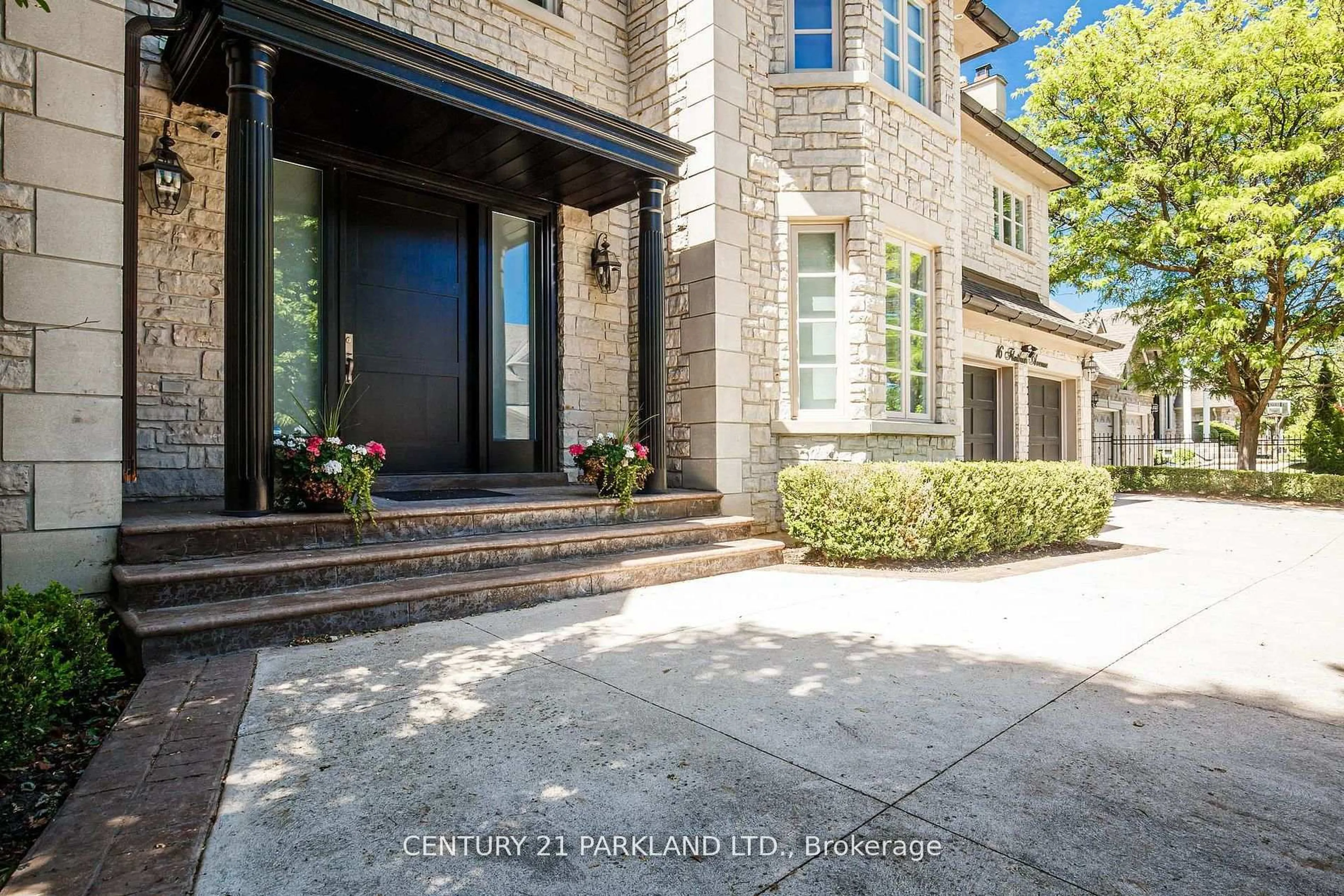 Unknown for 16 Flatbush Ave, Vaughan Ontario L4L 8K3