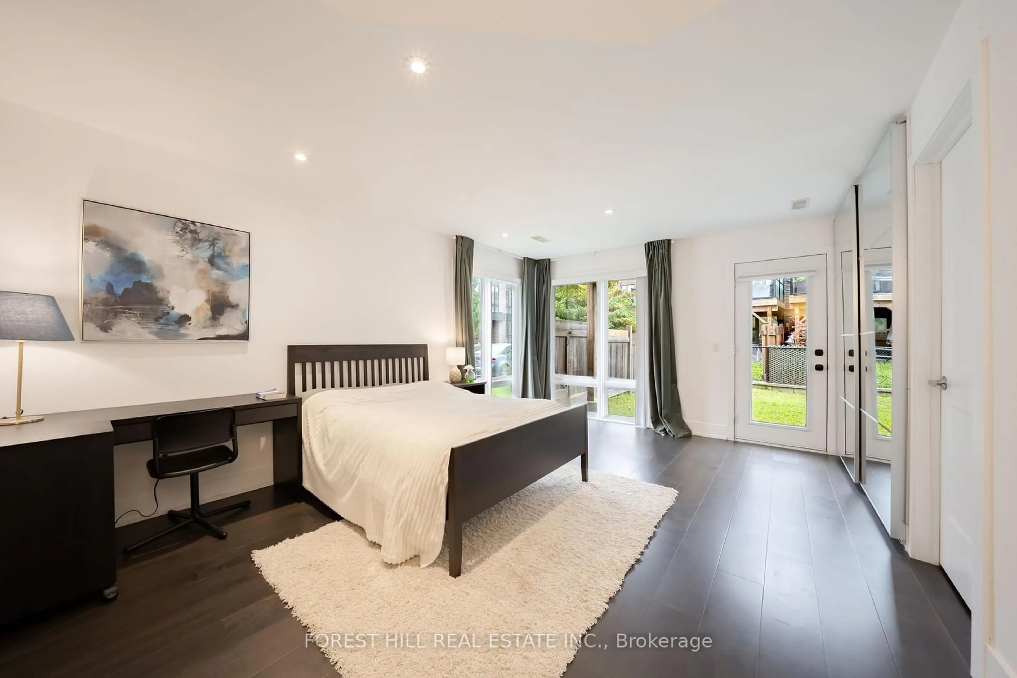 Bedroom with bed, wood/laminate floor for 9 Sable Rd, Vaughan Ontario L6A 1S2