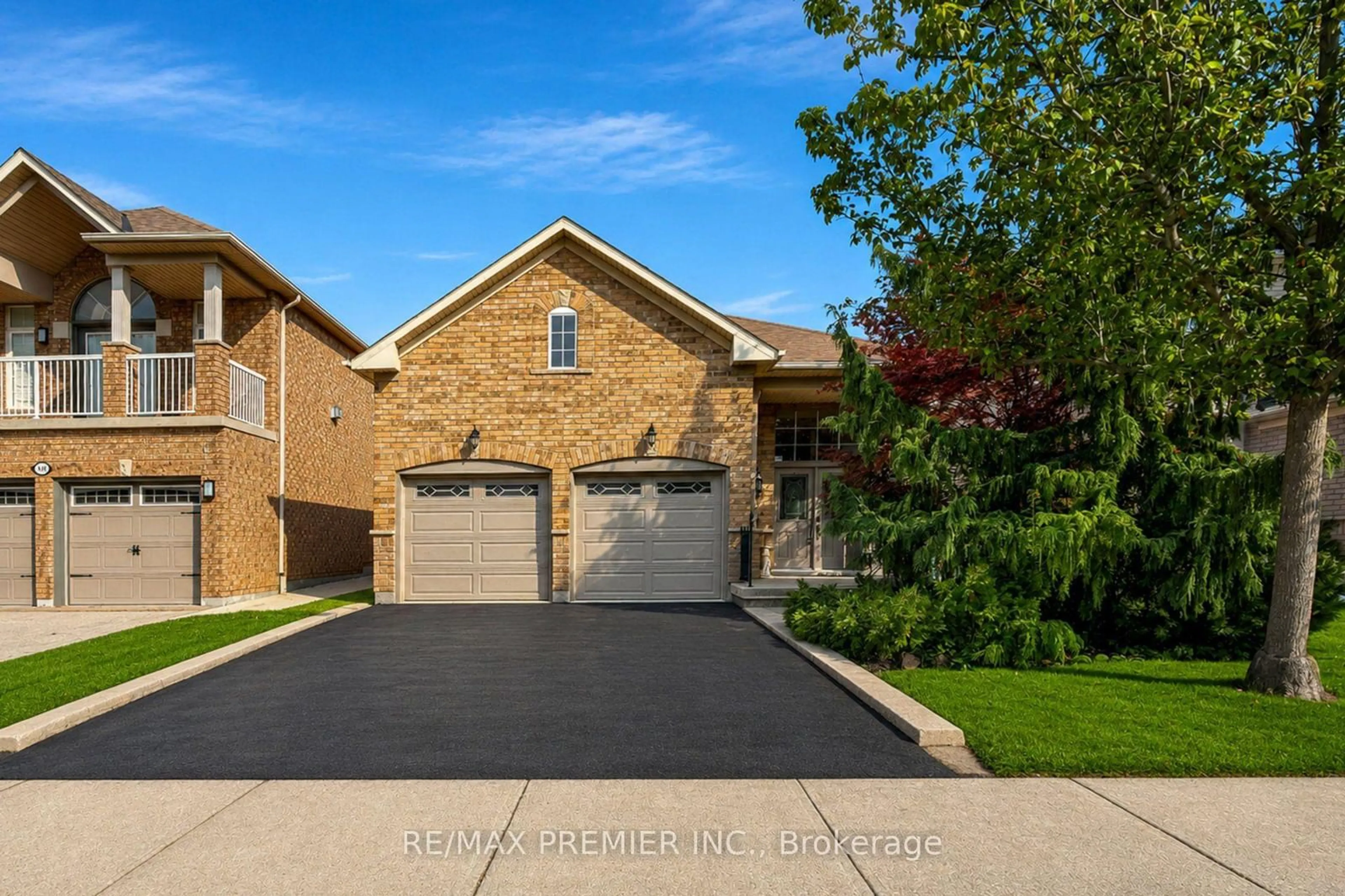 Home with brick exterior material, street for 146 South Belair Dr, Vaughan Ontario L4H 2N5