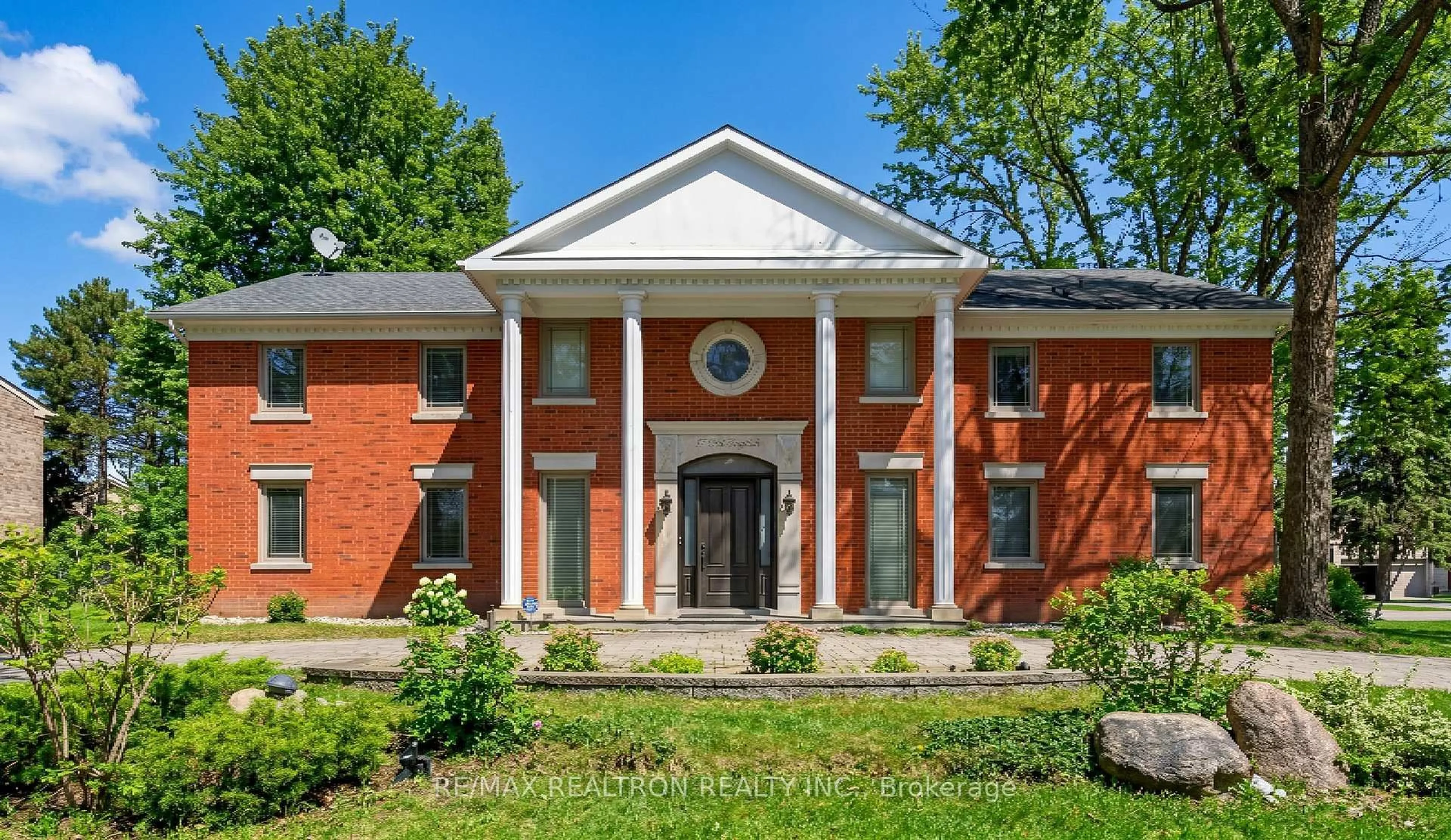 Home with brick exterior material, building for 17 Old English Lane, Markham Ontario L3T 2V1