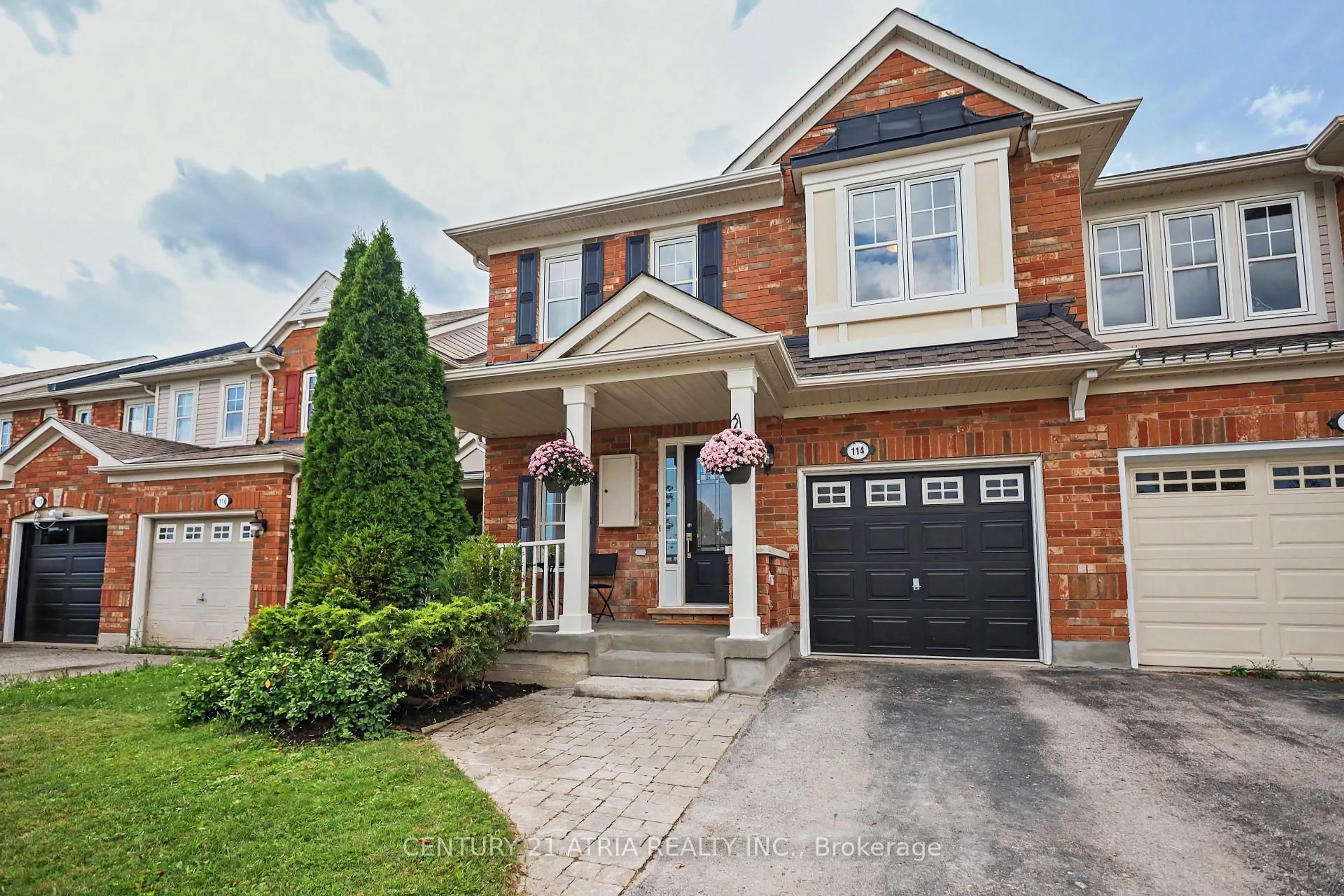 Home with brick exterior material, street for 114 Dougherty Cres, Whitchurch-Stouffville Ontario L4A 0A7