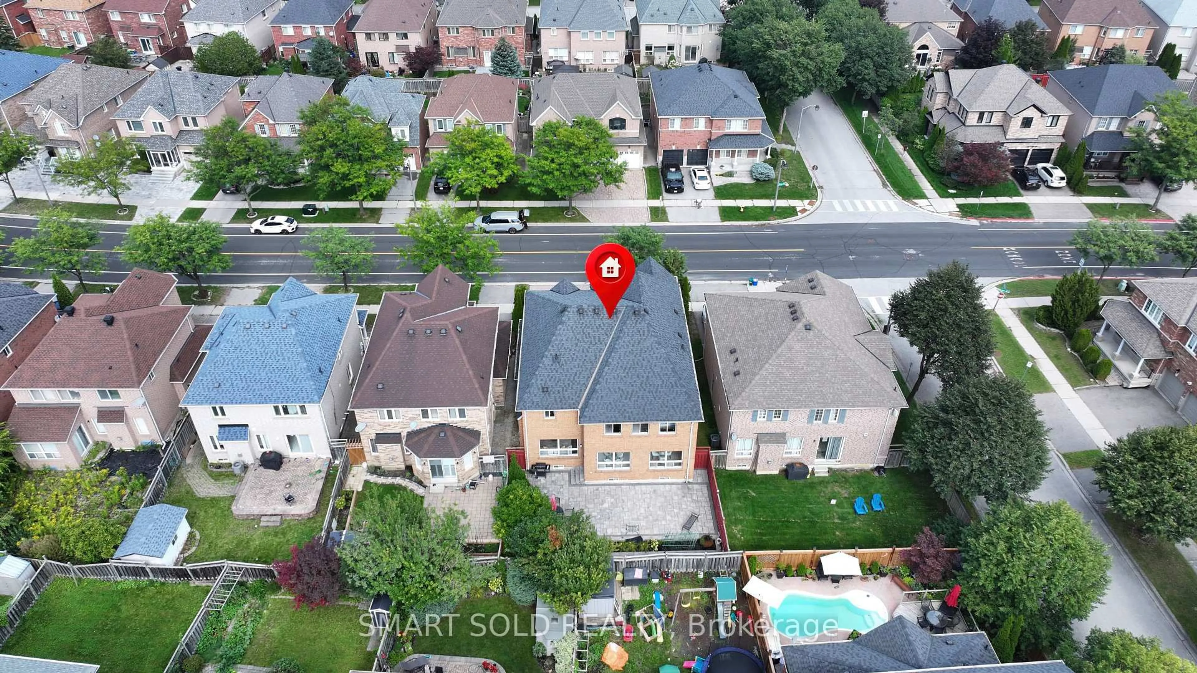A pic from outside/outdoor area/front of a property/back of a property/a pic from drone, city buildings view from balcony for 274 Ridgecrest Rd, Markham Ontario L6C 2R1