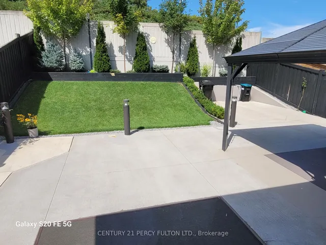 18 Wyman Cres, Bradford West Gwillimbury 5