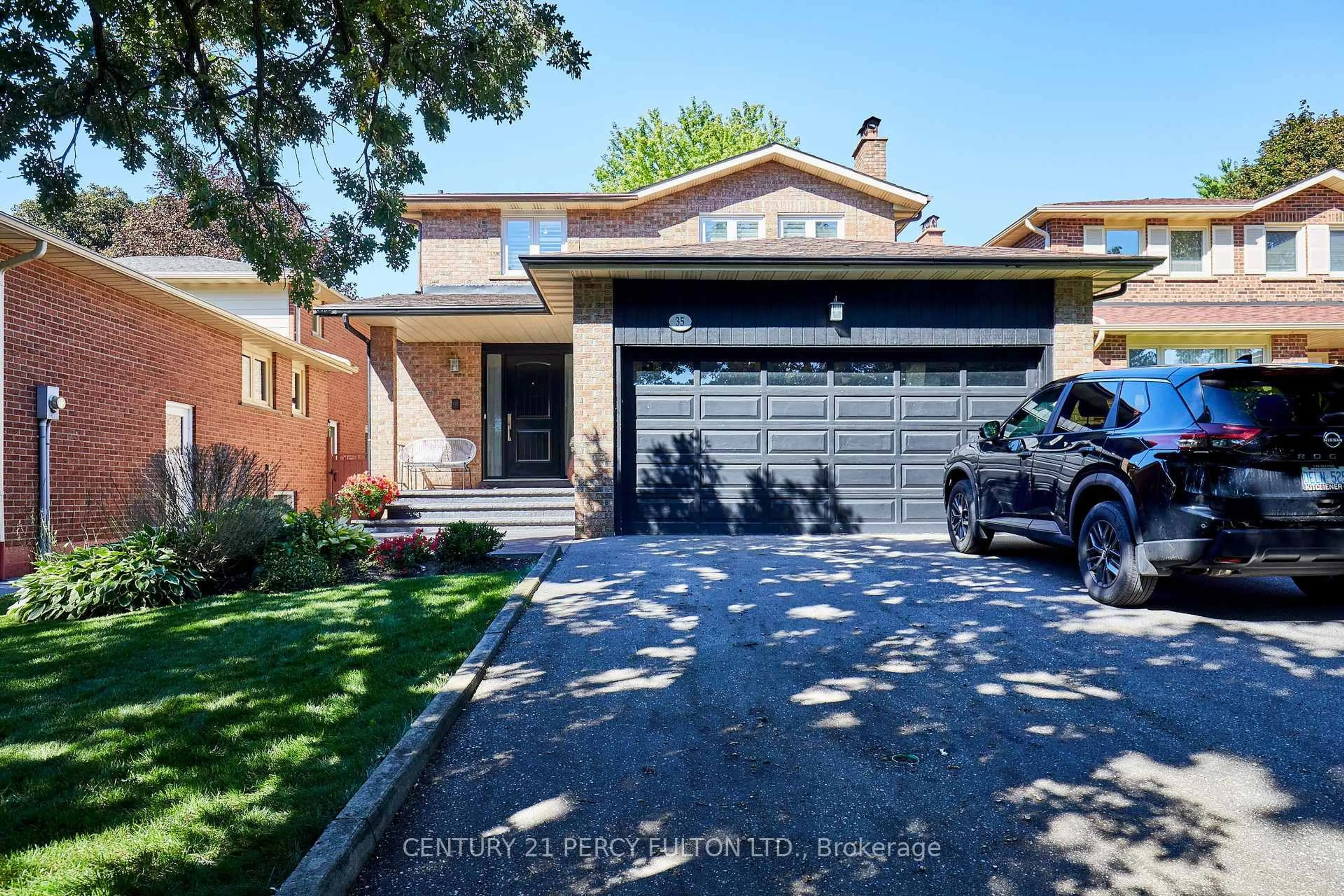 Home with brick exterior material, street for 35 Ashland Cres, Markham Ontario L3P 3Z9
