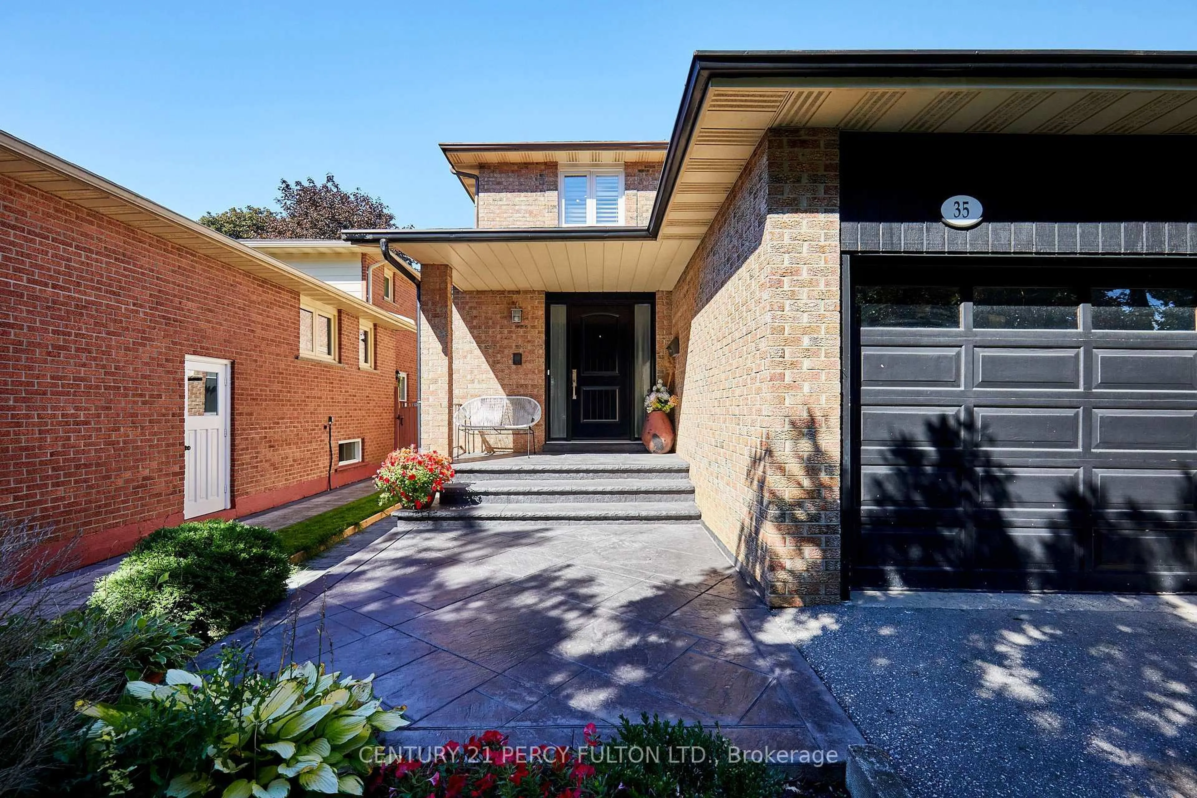 Home with brick exterior material, street for 35 Ashland Cres, Markham Ontario L3P 3Z9