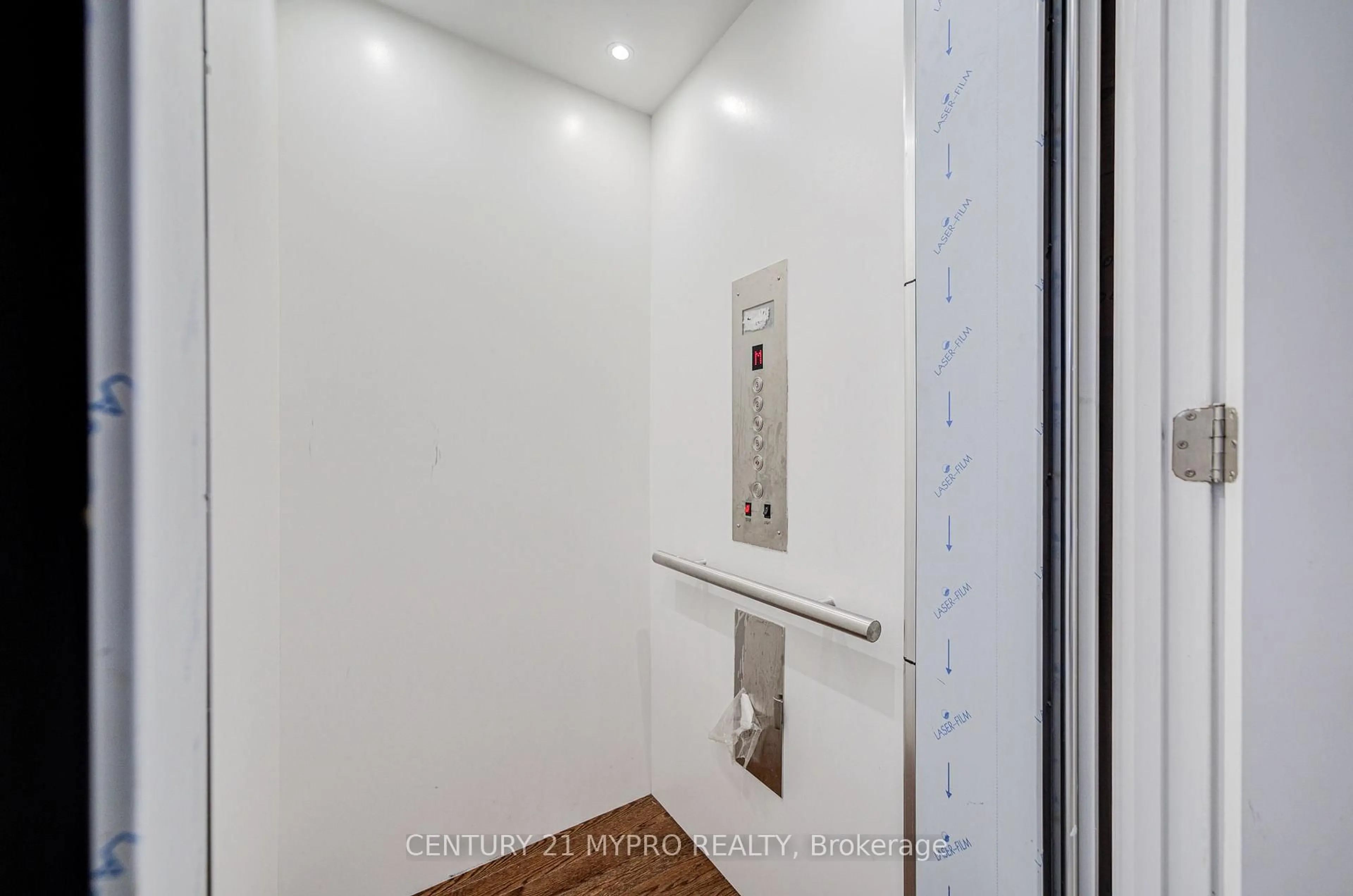 trreb/IMG-N13739498_a96b7259-8cdd-42b8-9042-efaa2913928d-l.jpg