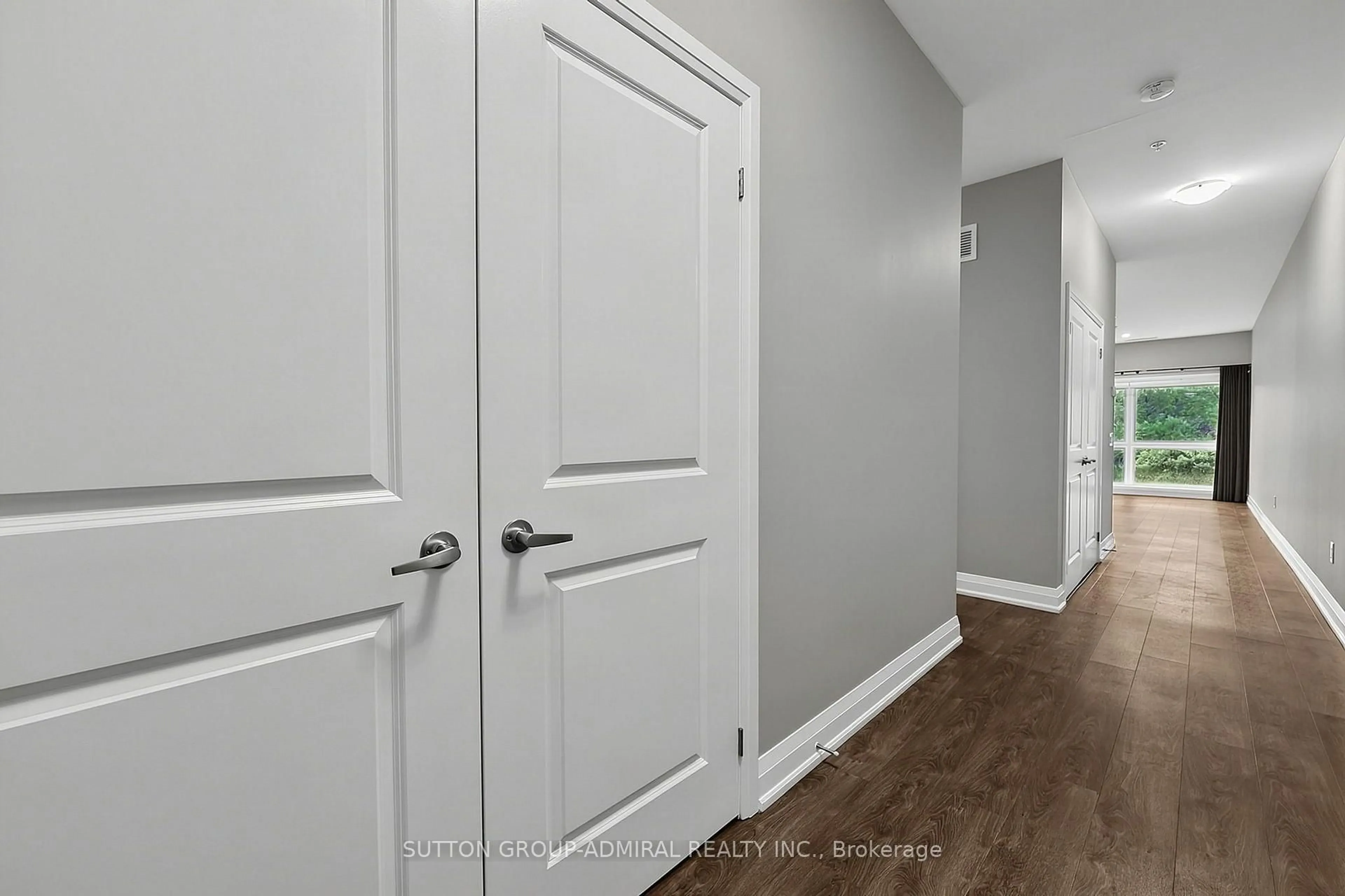 Indoor entryway for 64 Queen St #G3, New Tecumseth Ontario L0G 1W0