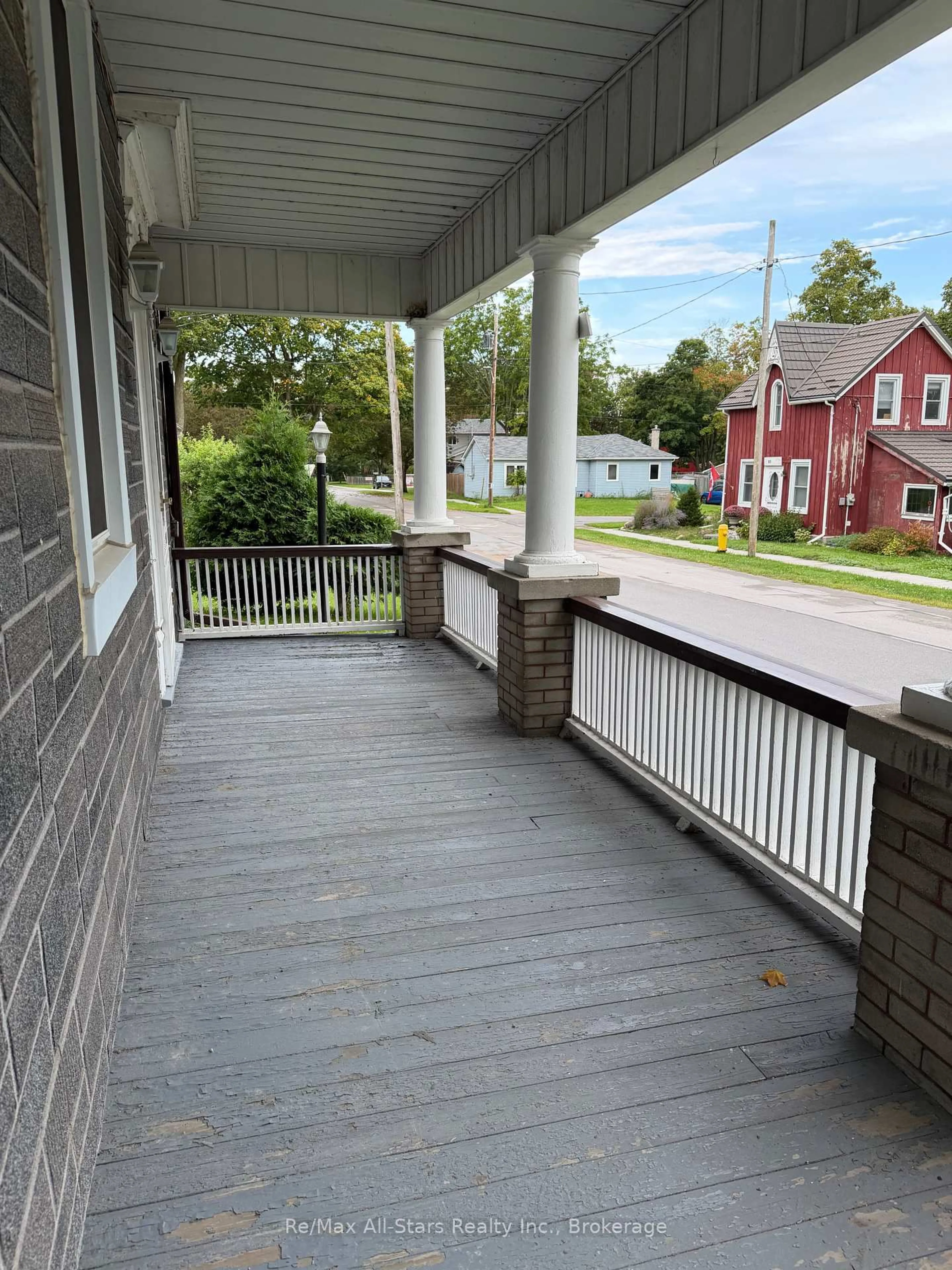 Patio, street for 54 Munro St, Brock Ontario L0E 1E0