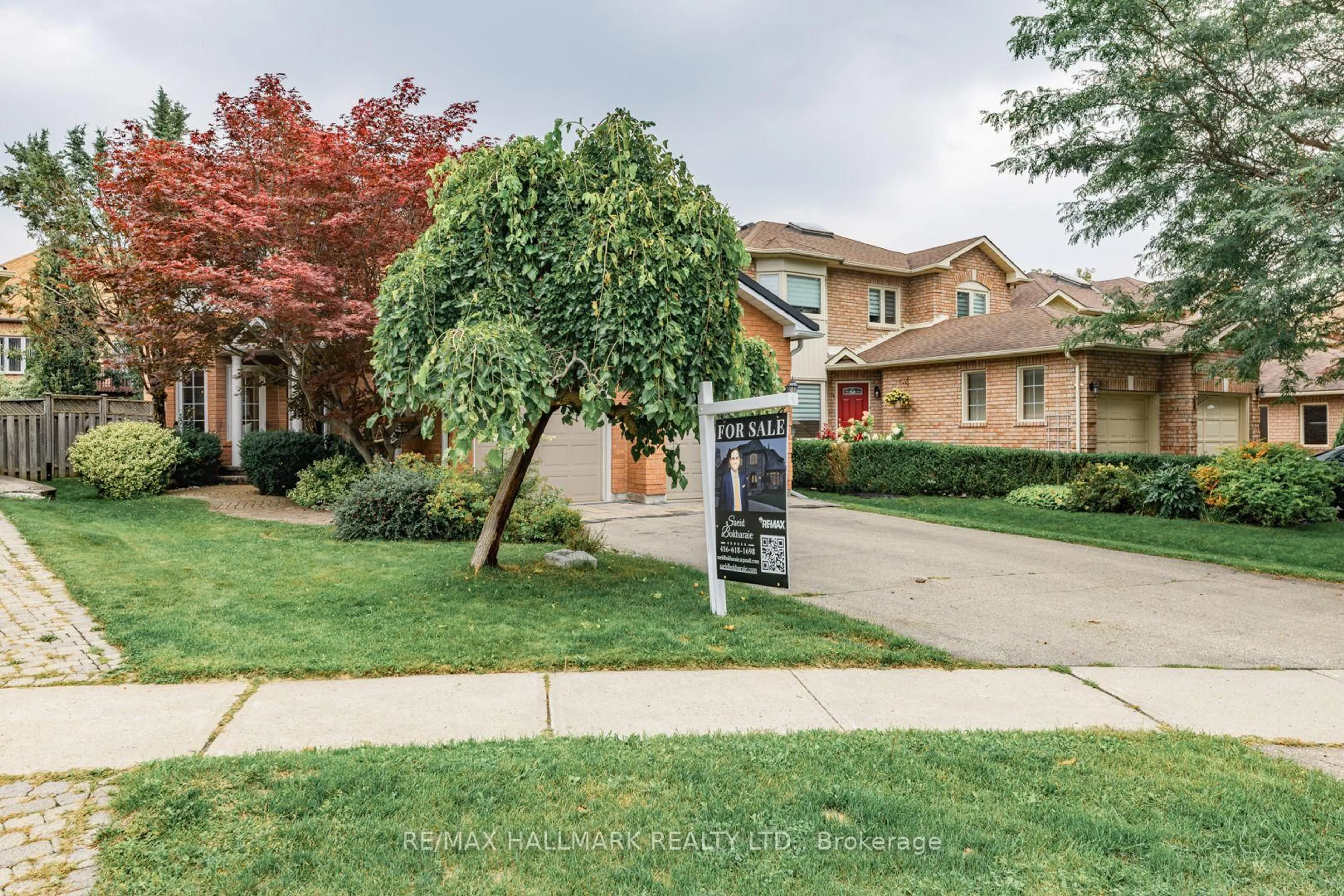 Unknown for 851 Hilton Blvd, Newmarket Ontario L3X 2H7