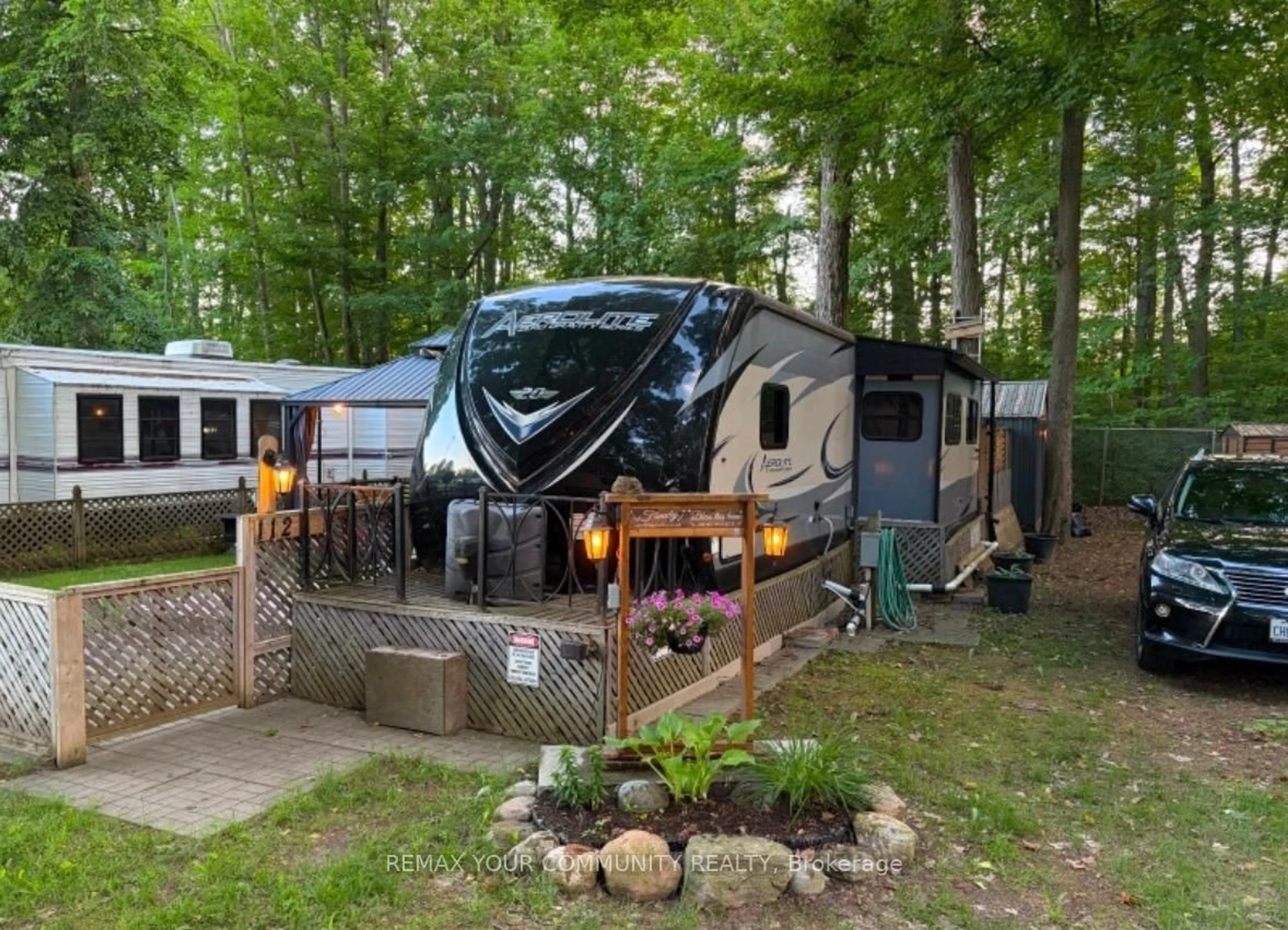 Unknown for 285 Crydernams Sdrd #112, Georgina Ontario L0E 1A0