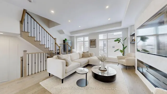60 Juneau St, Vaughan 2