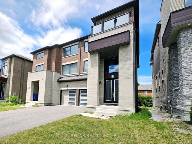 551 New England Crt, Newmarket 3