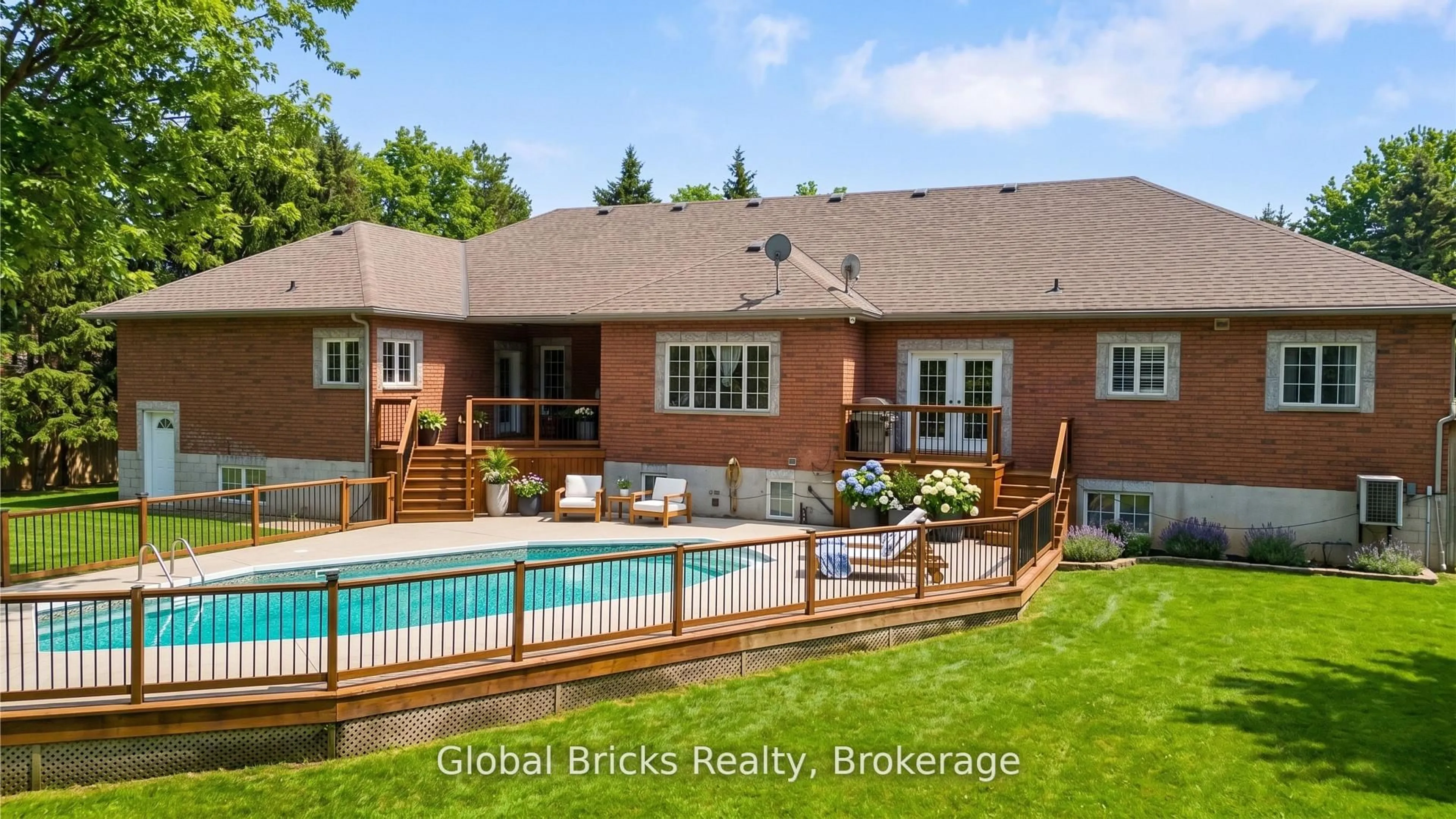 Home with brick exterior material, unknown for 14 Fisher Dr, Adjala-Tosorontio Ontario L0M 1J0