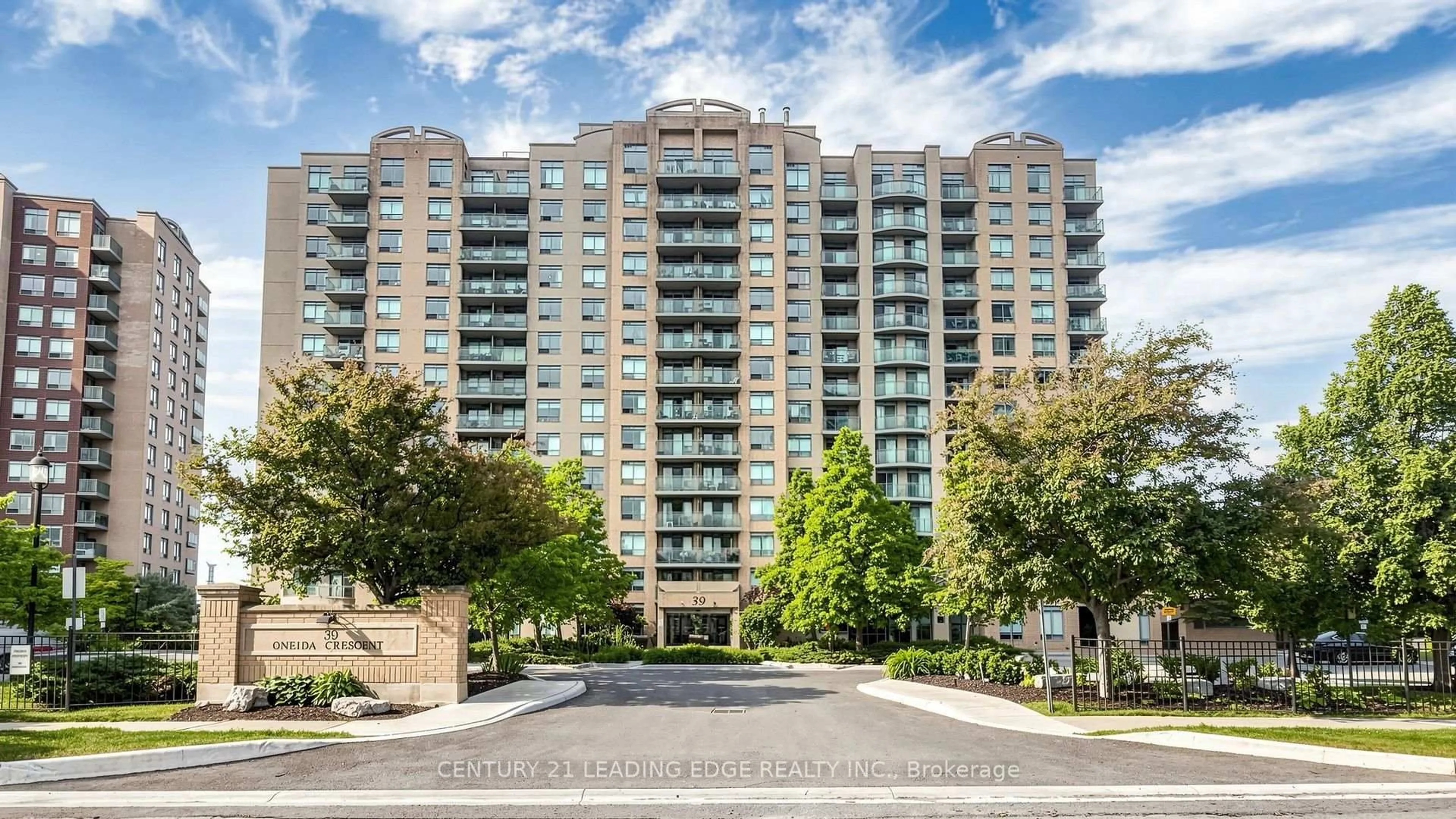 Unknown for 39 Oneida Cres #212, Richmond Hill Ontario L4B 4T9