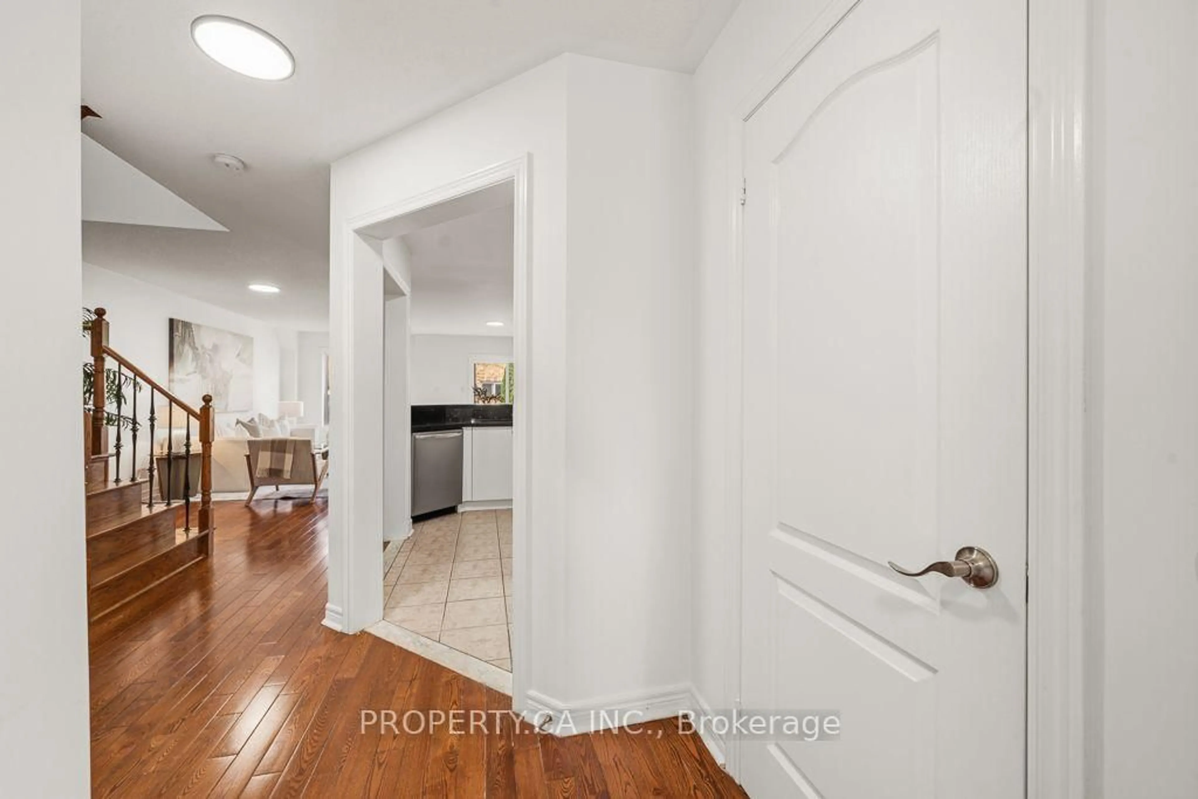 Indoor entryway for 56 Goode St, Richmond Hill Ontario L4S 2S2