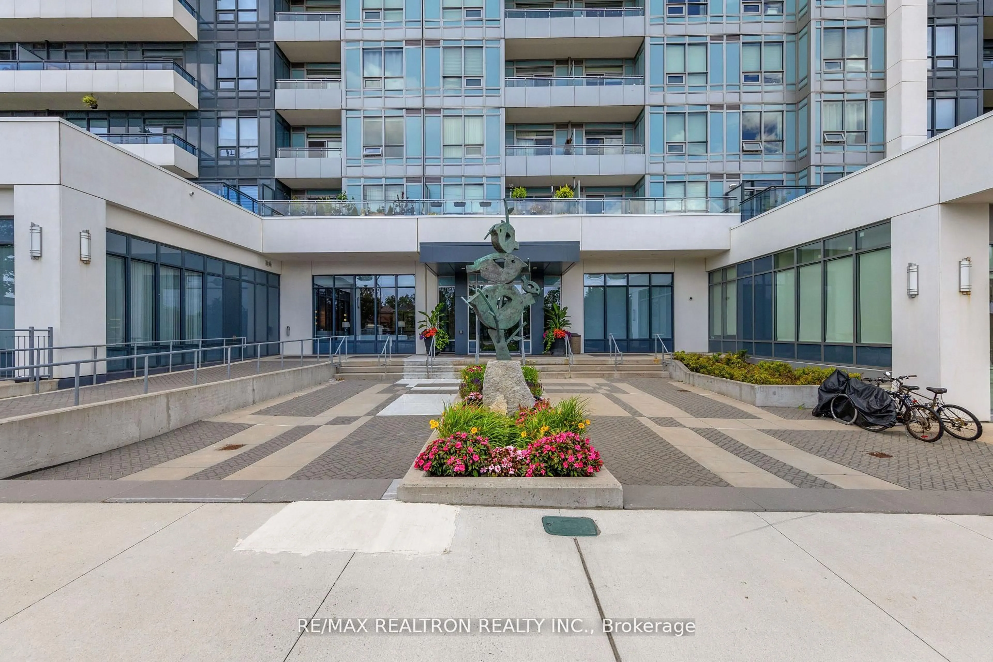Patio, unknown for 7900 Bathurst St #1225, Vaughan Ontario L4J 0J9